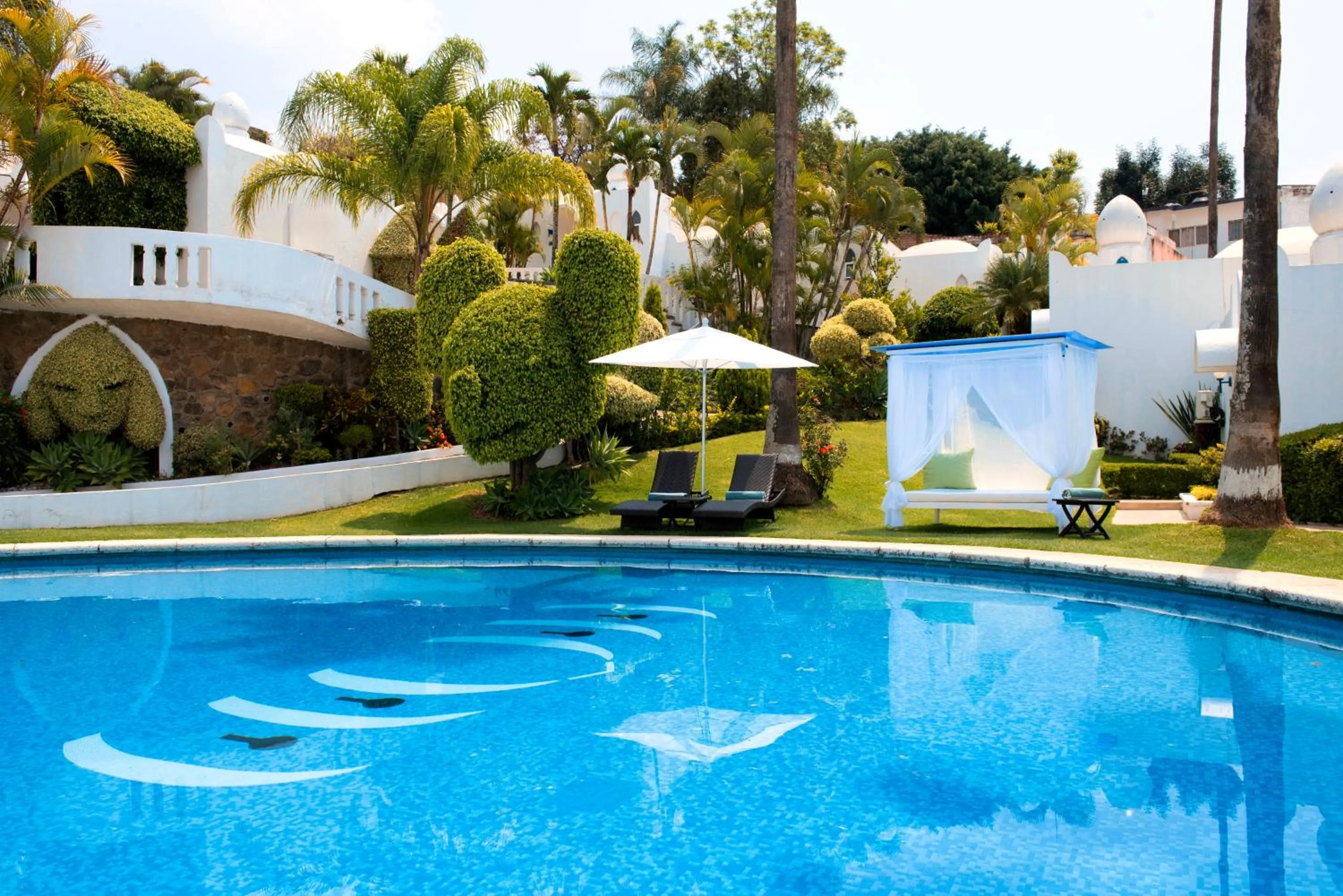 Swimming pool in Villa Bejar Cuernavaca