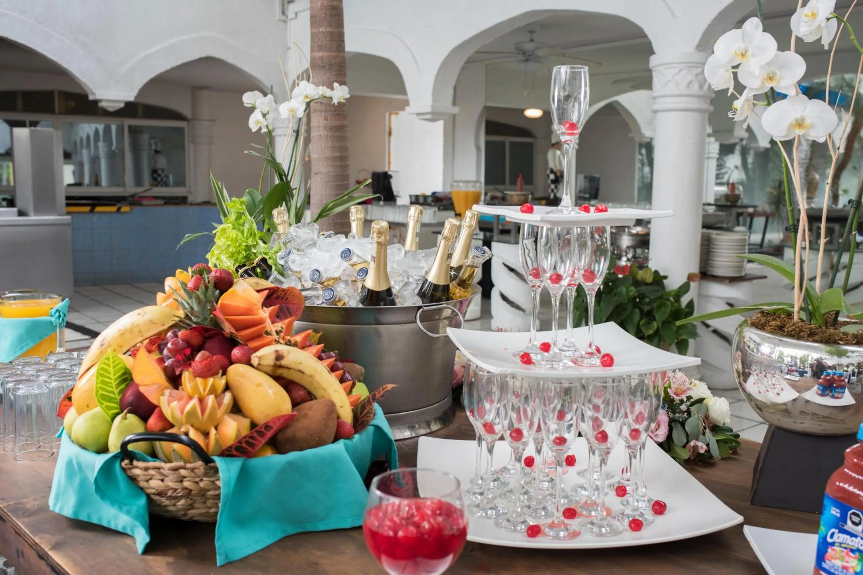 Buffet breakfast in Villa Bejar Cuernavaca