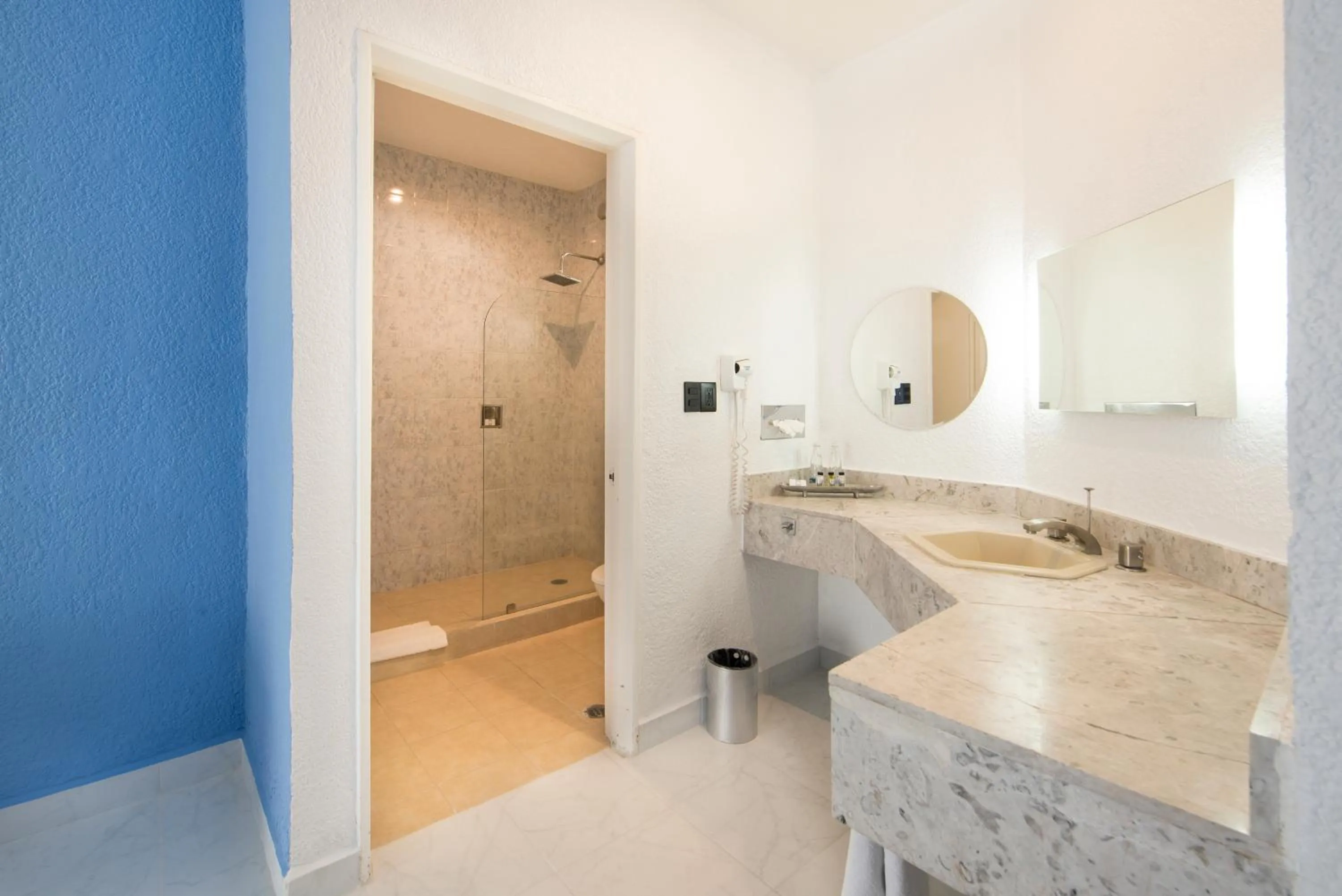 Shower in Villa Bejar Cuernavaca