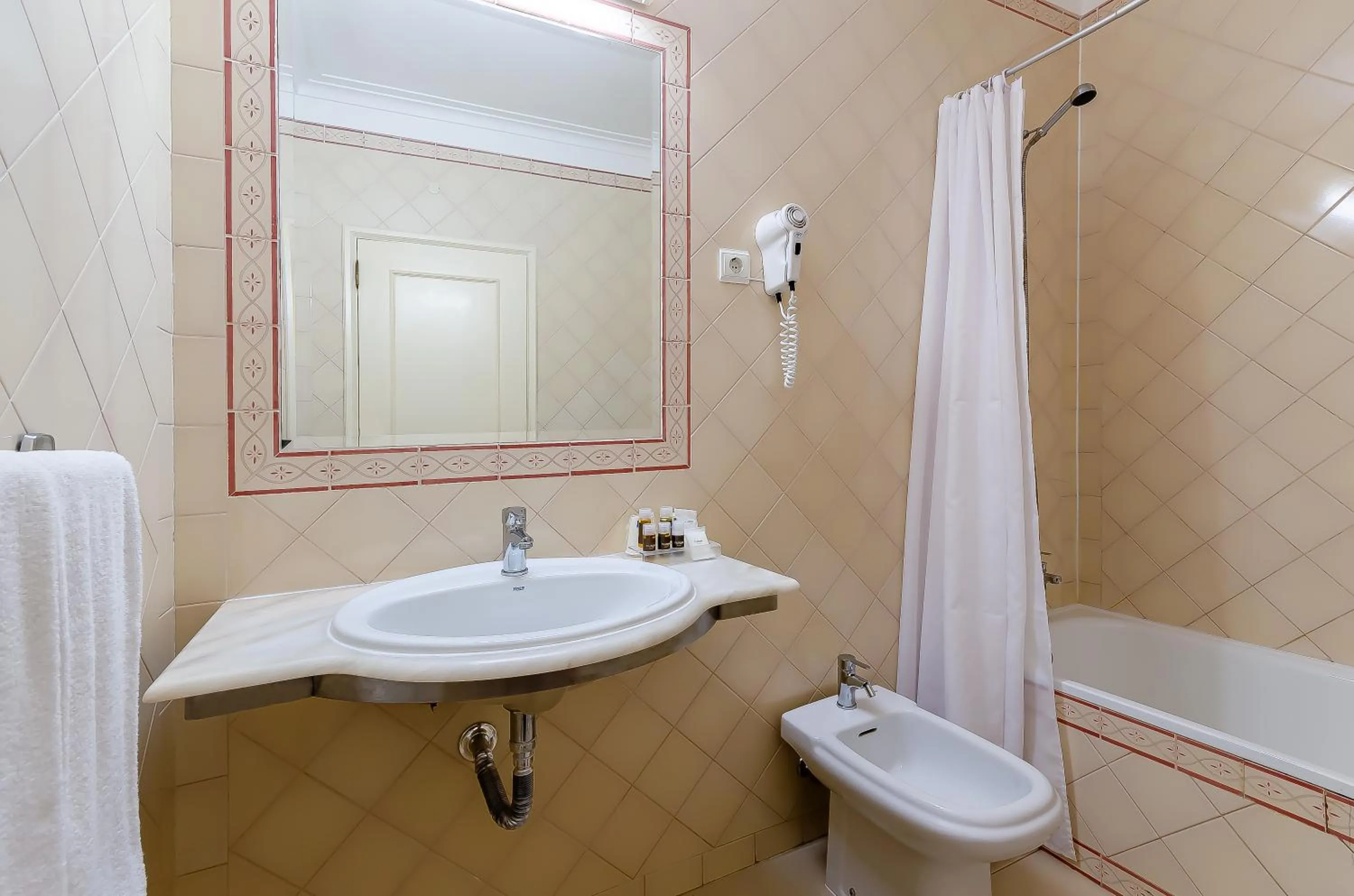 Bathroom in TURIM Estrela do Vau Hotel