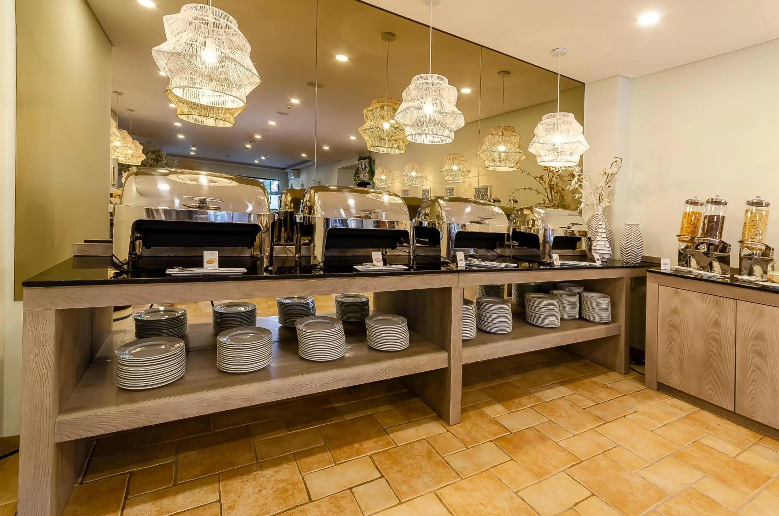 Breakfast in TURIM Estrela do Vau Hotel