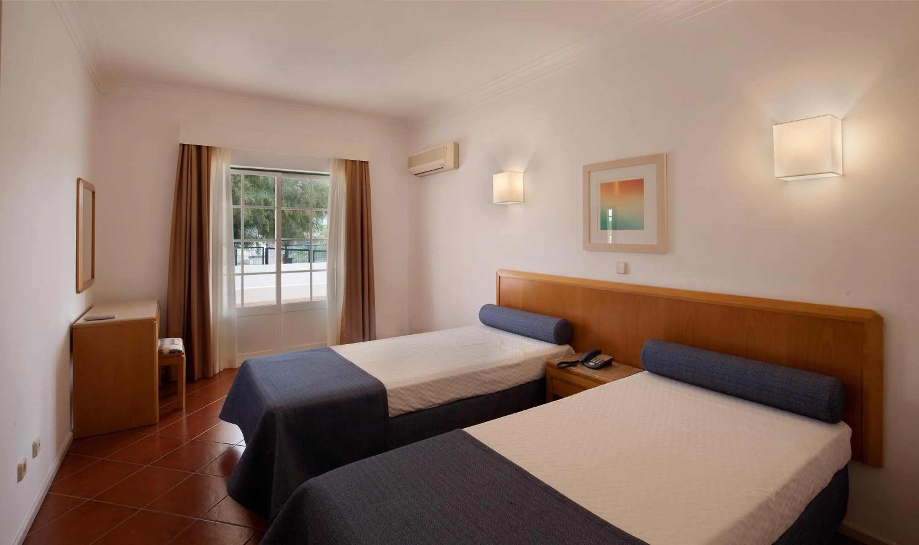 Bedroom, Bed in TURIM Estrela do Vau Hotel