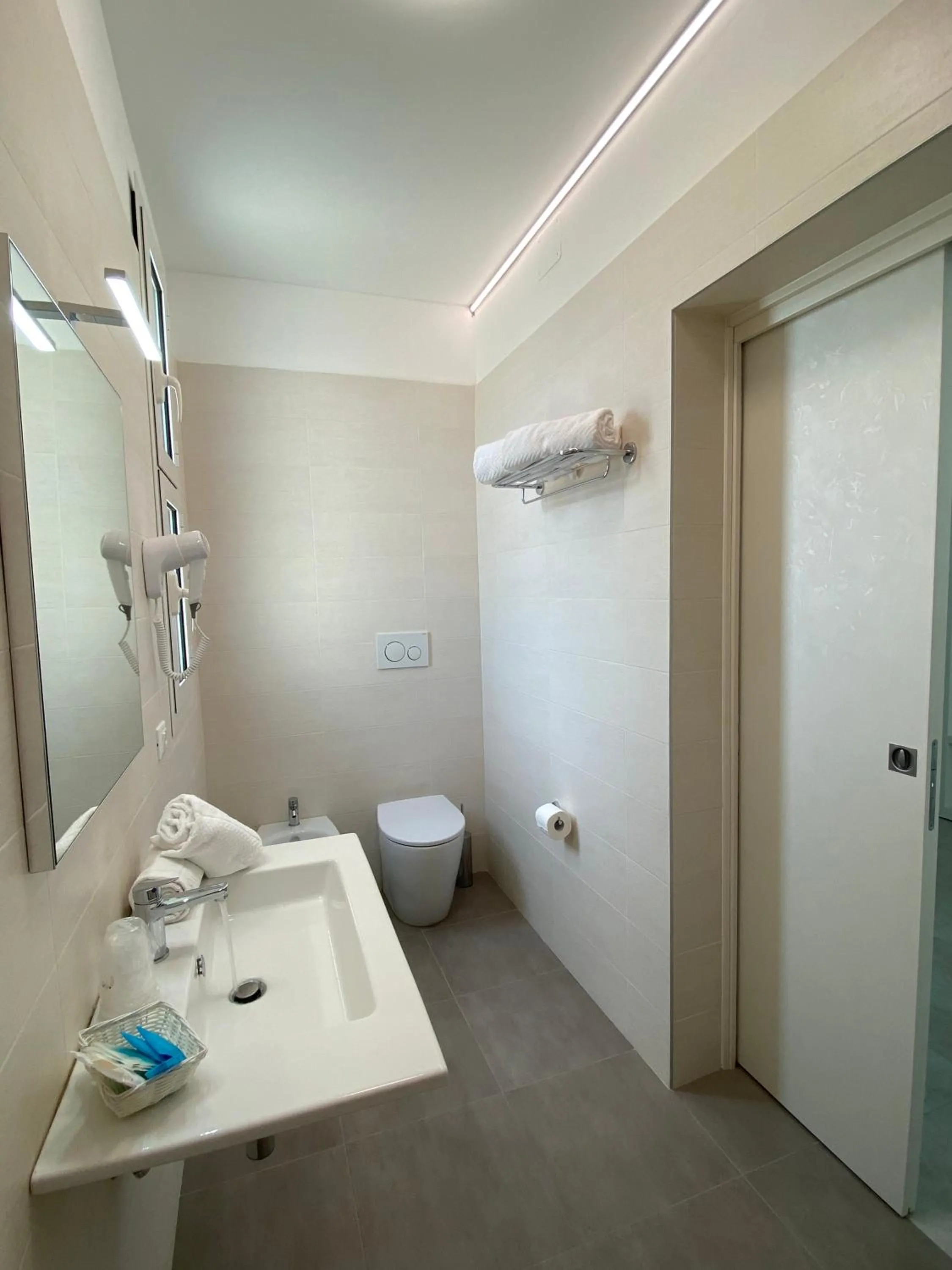 Bathroom in Hotel Linda