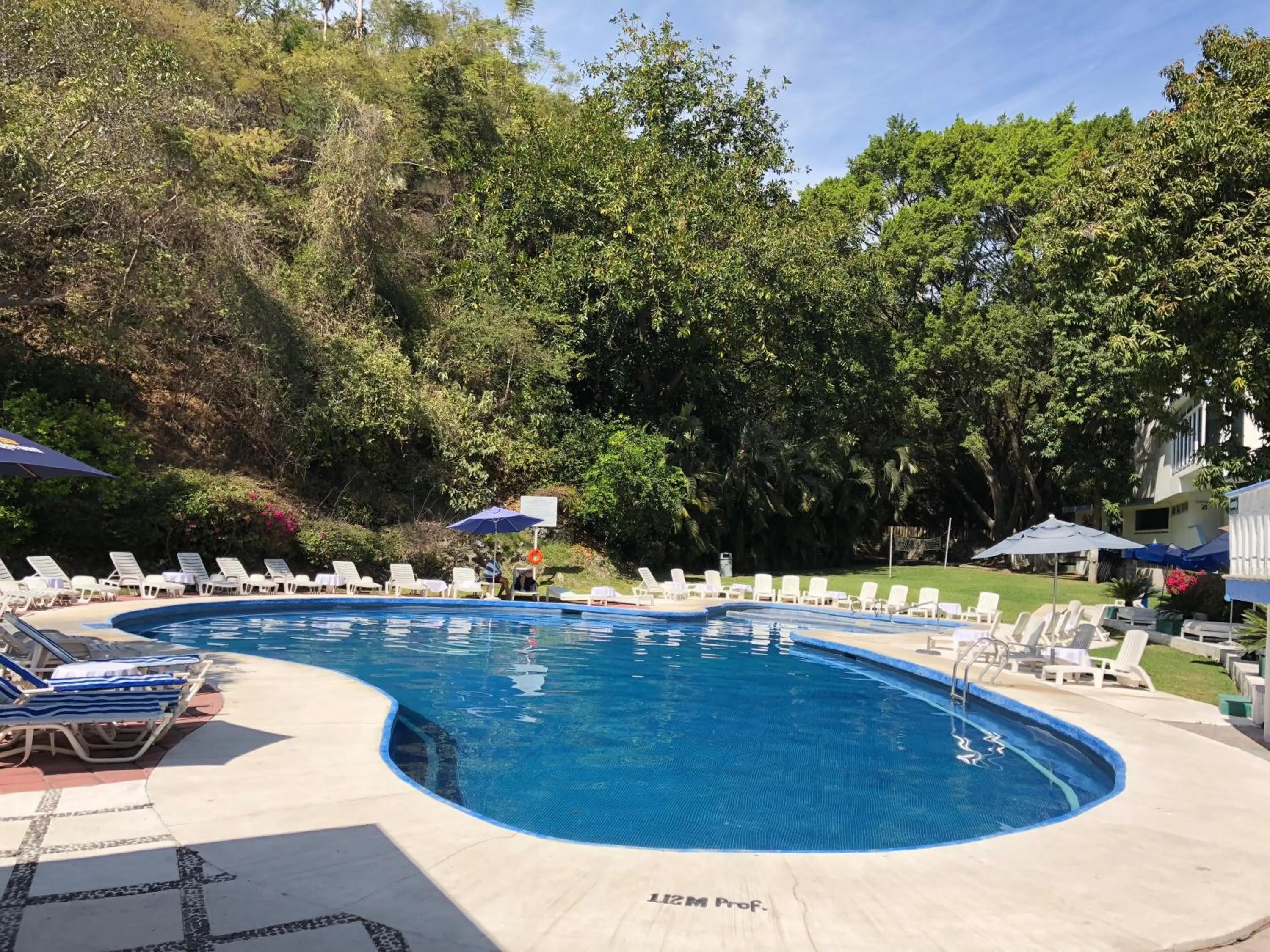 Swimming pool in Villa Bejar Tequesquitengo