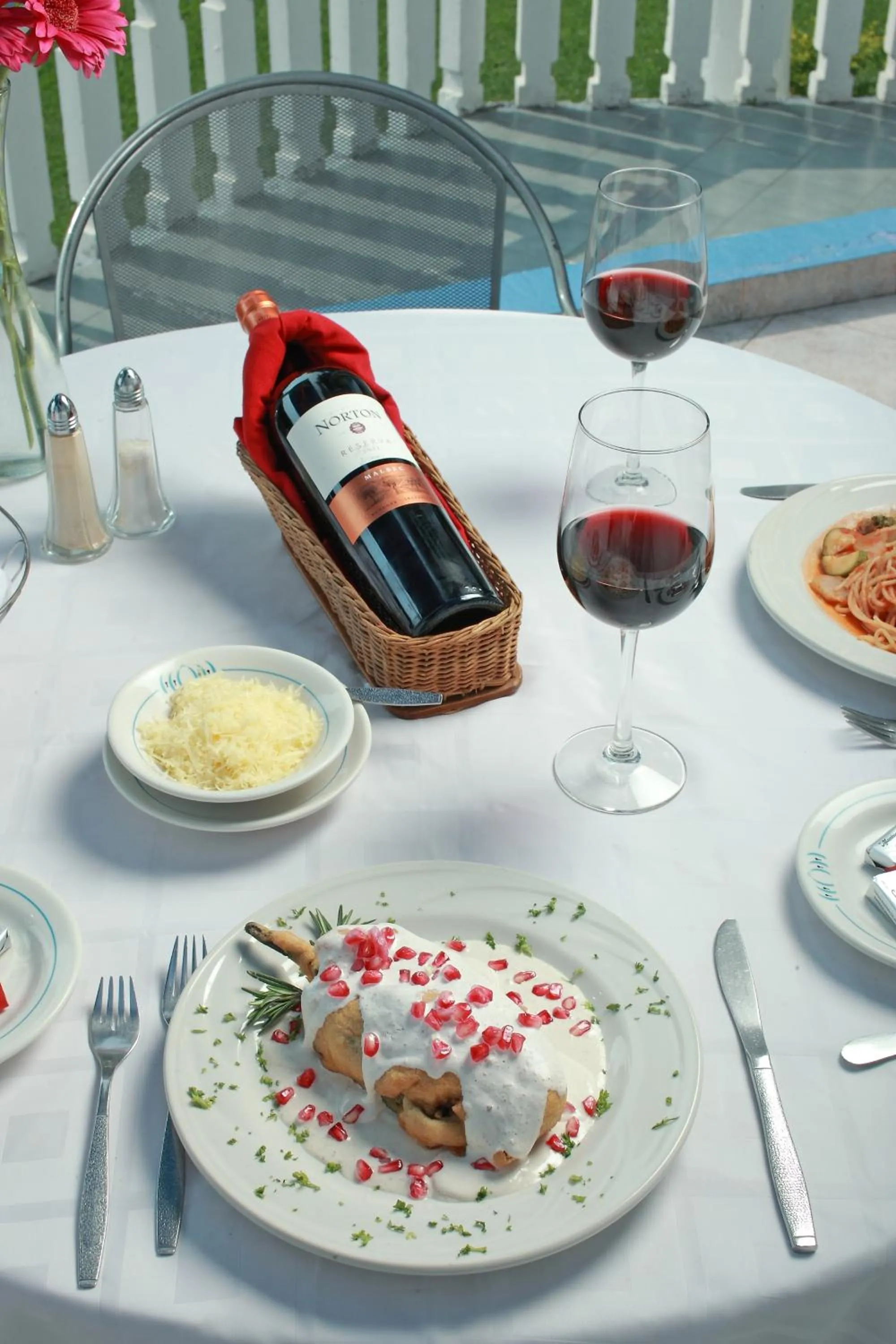 Restaurant/places to eat in Villa Bejar Tequesquitengo