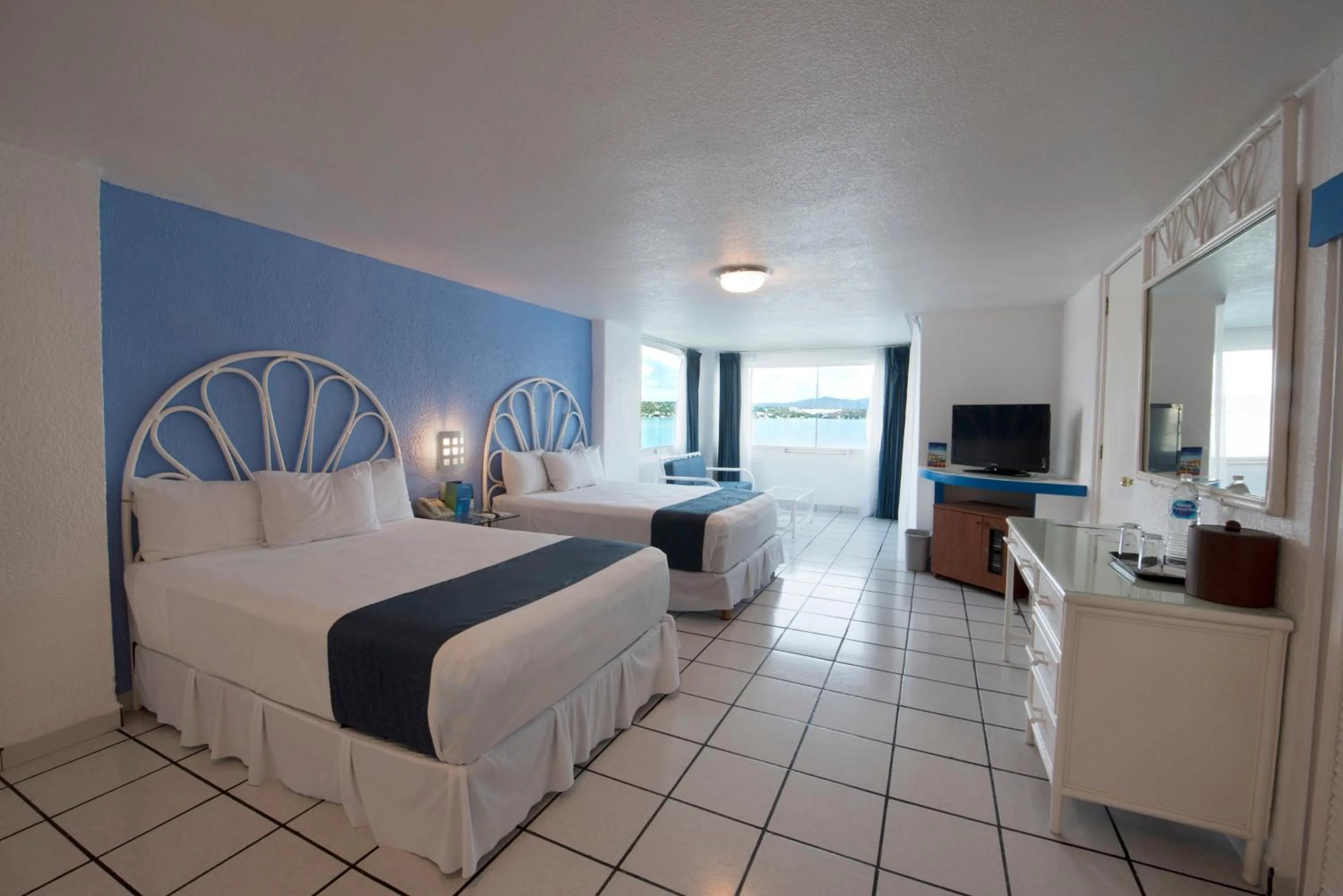 Photo of the whole room, Bed in Villa Bejar Tequesquitengo