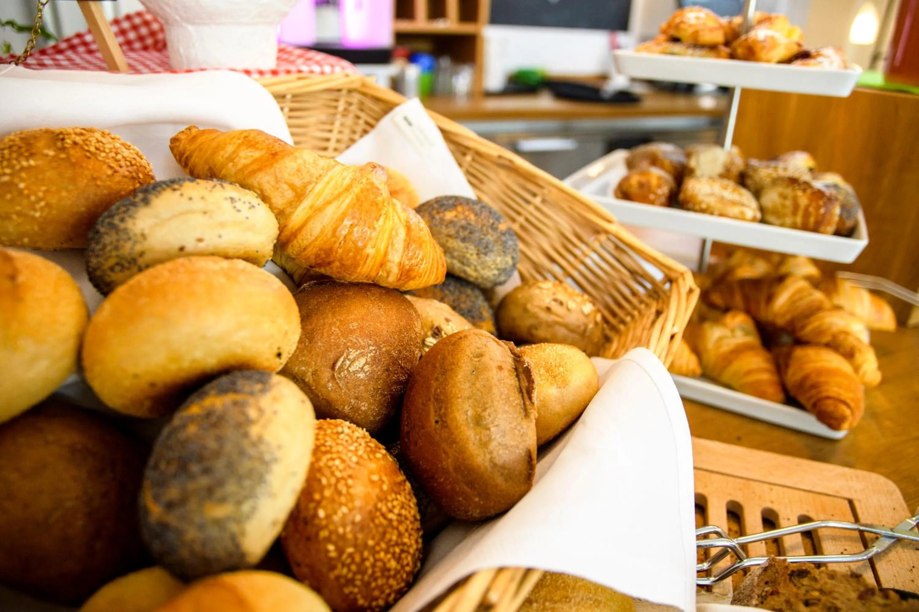 Buffet breakfast in einzigartig - Das kleine Hotel im Wasserviertel