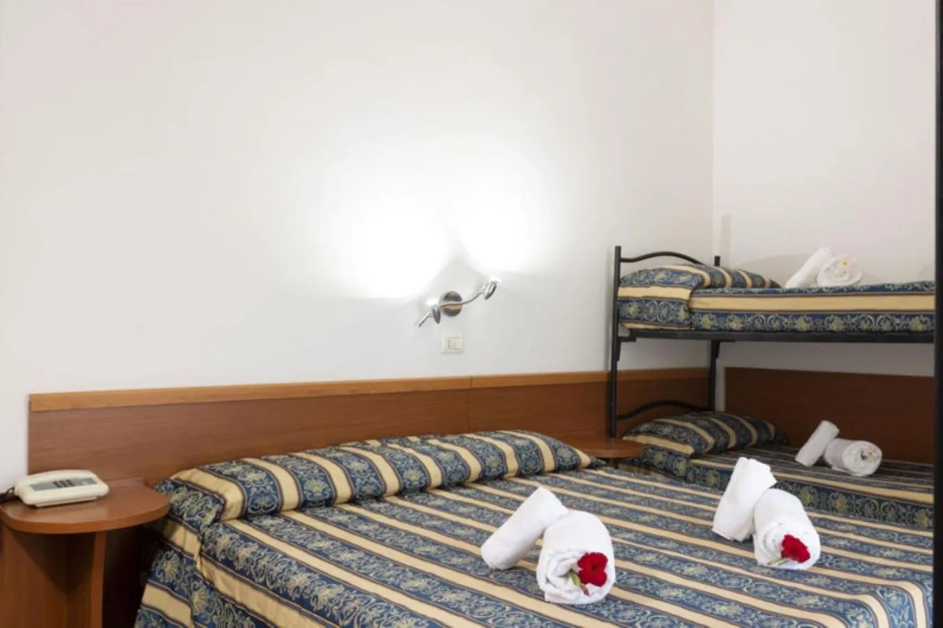 Bedroom, Bed in Bikini Tropicana Family Hotel