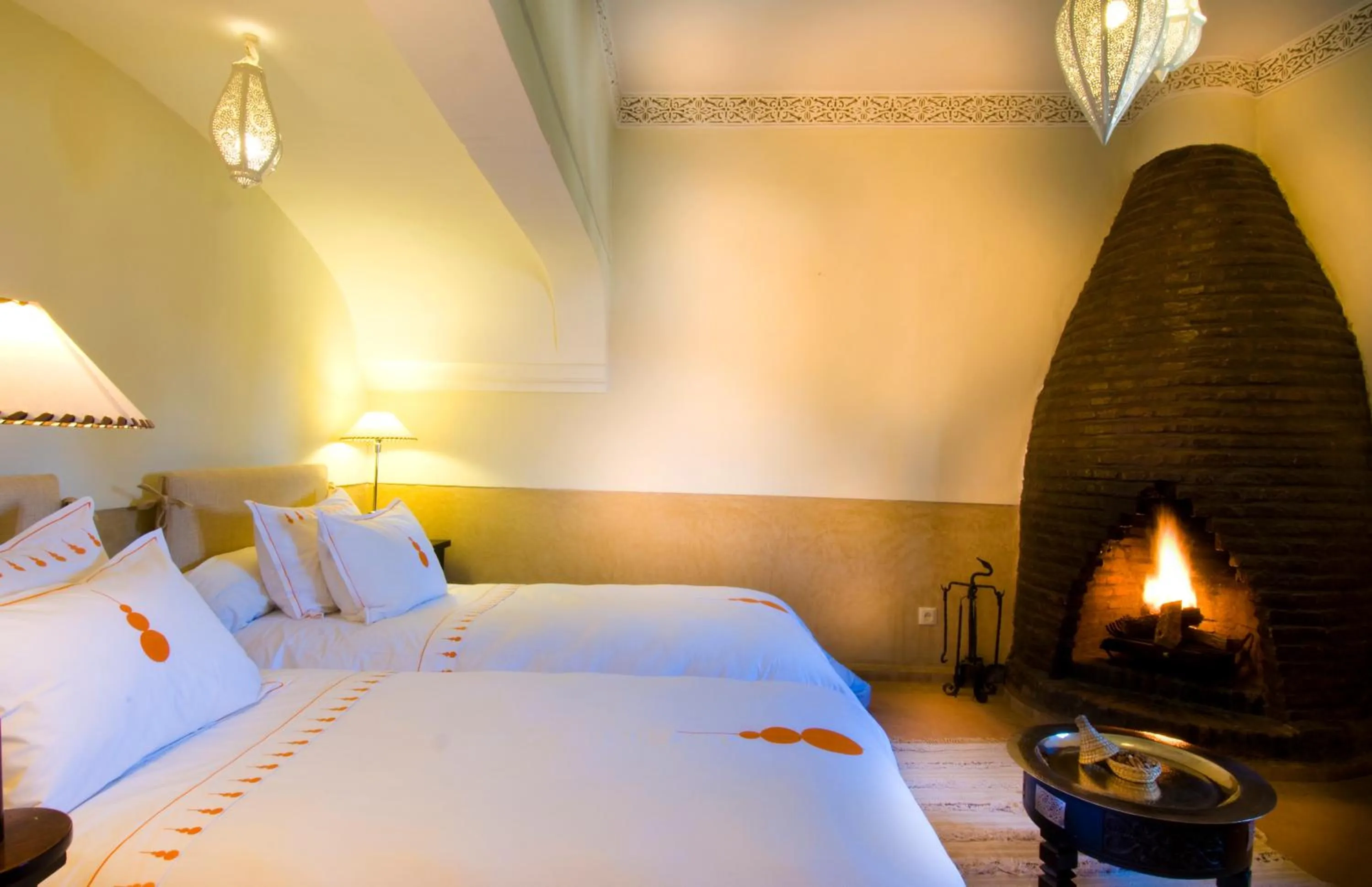 Photo of the whole room, Bed in Riad Charaï
