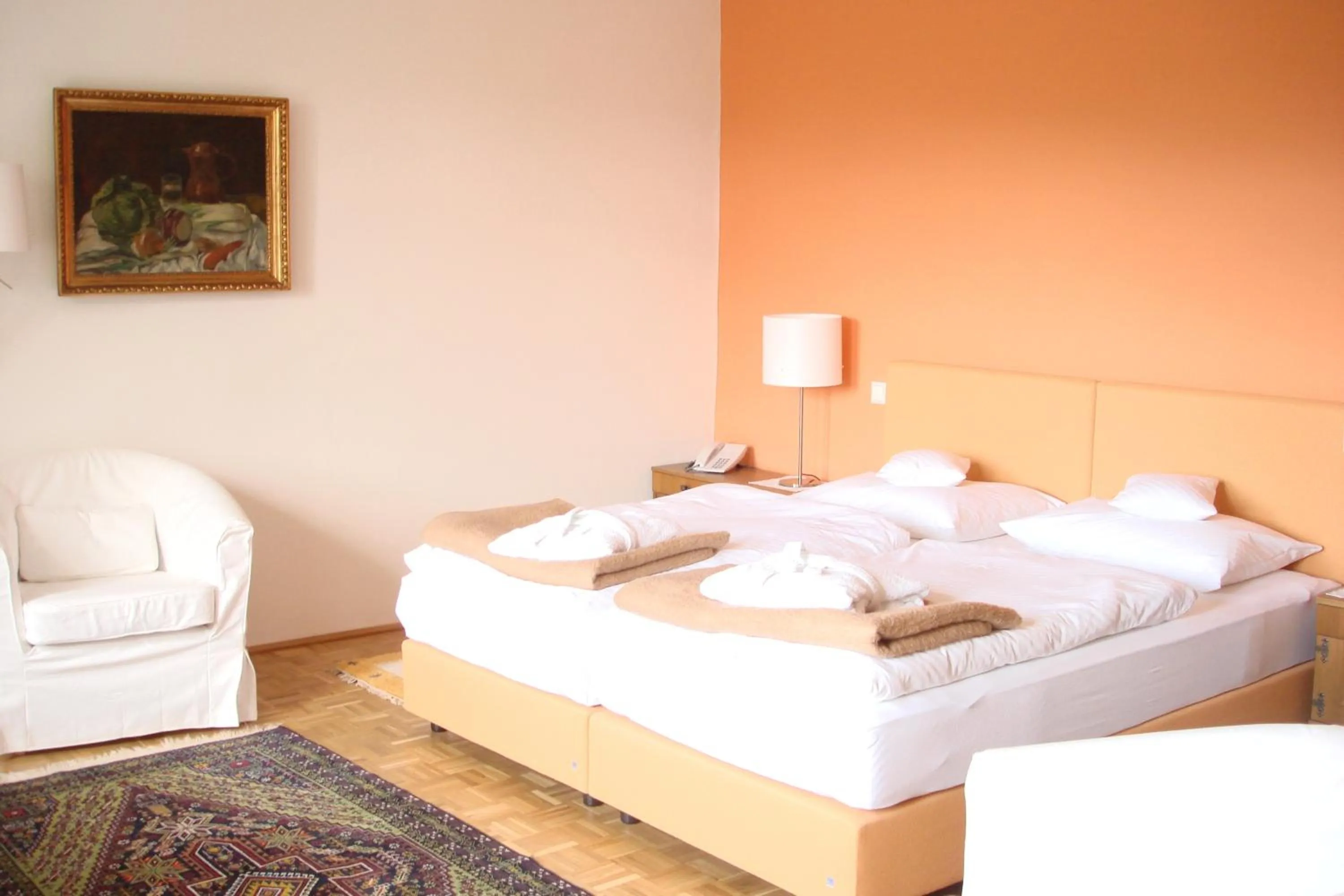 Photo of the whole room, Bed in Hotel Landsitz Pichlschloss