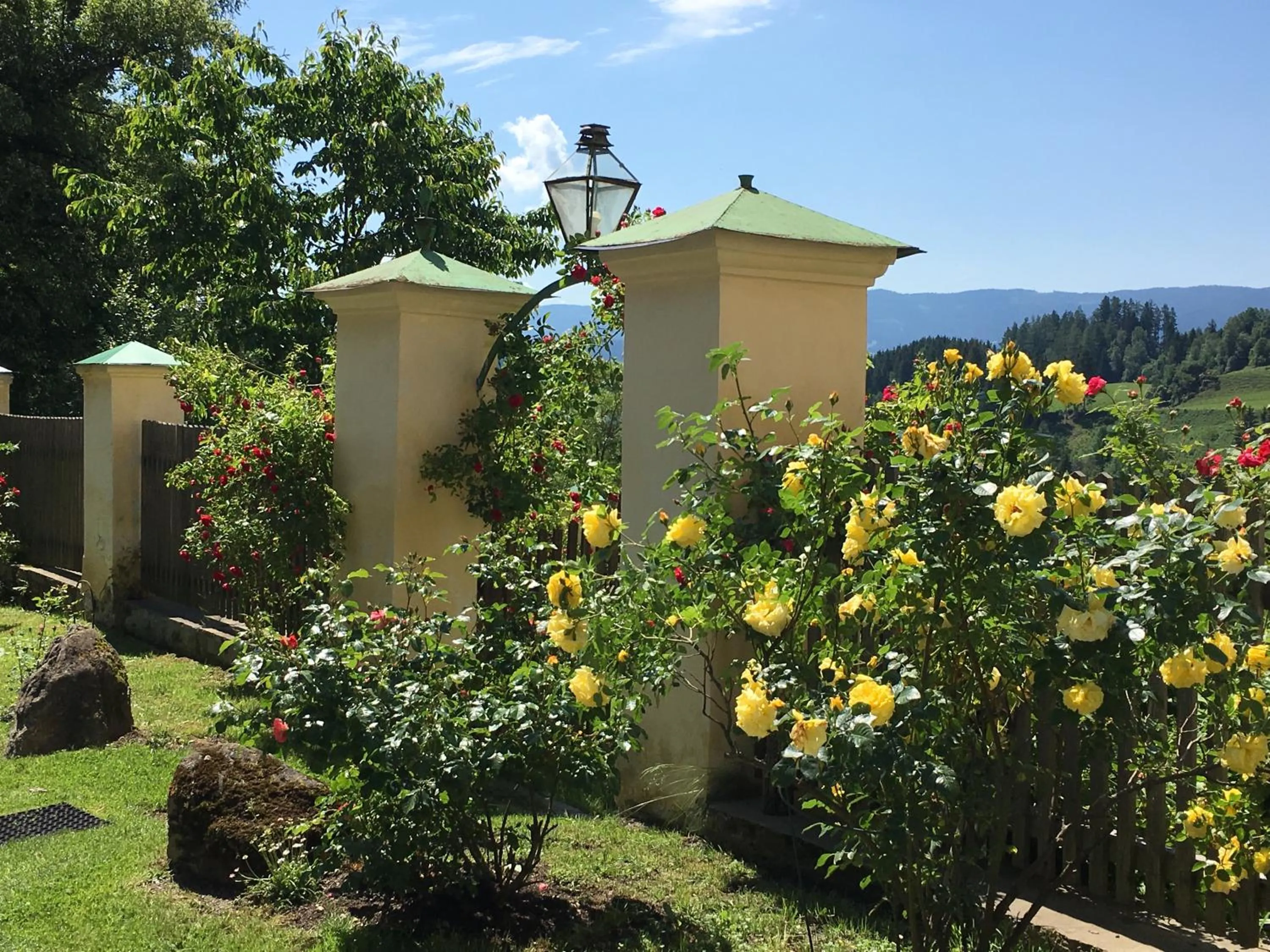 Garden in Hotel Landsitz Pichlschloss