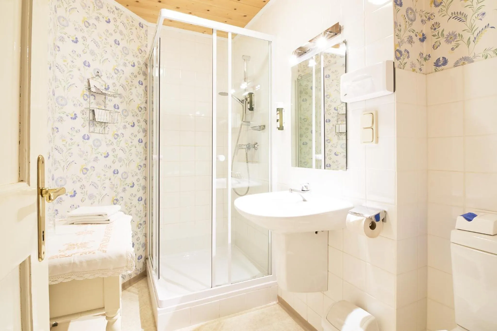 Bathroom in Hotel Landsitz Pichlschloss