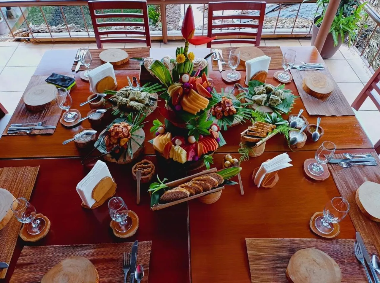 Breakfast in Argovia Ecolodge