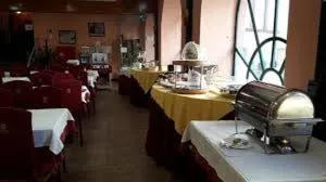 Restaurant/places to eat in Hotel Solneve