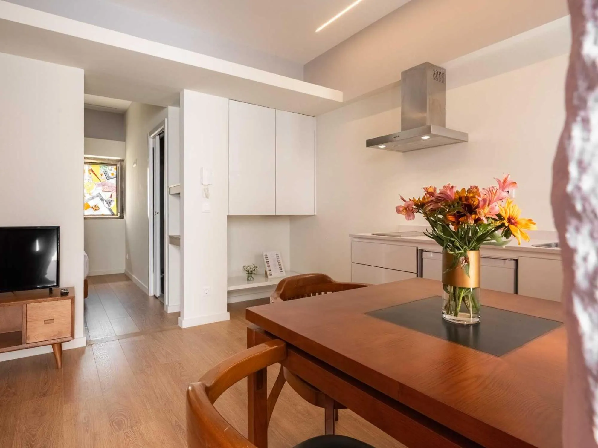 Kitchen or kitchenette in Casa Melo Alvim - by Unlock Hotels