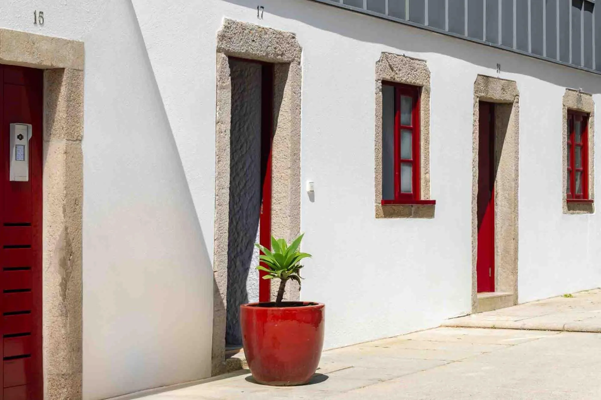 Property building in Casa Melo Alvim - by Unlock Hotels