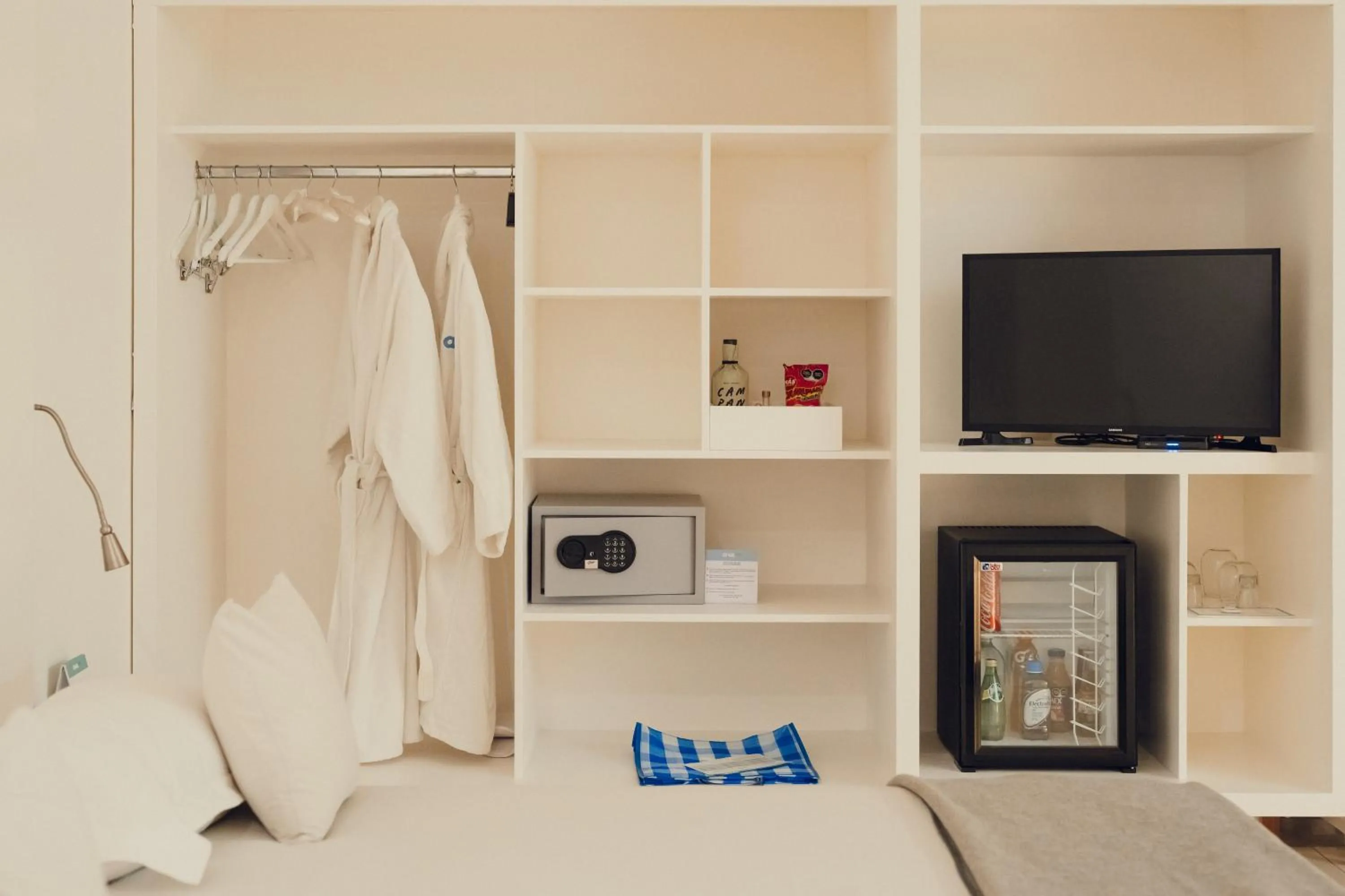 TV and multimedia in Hotel Azul de Oaxaca