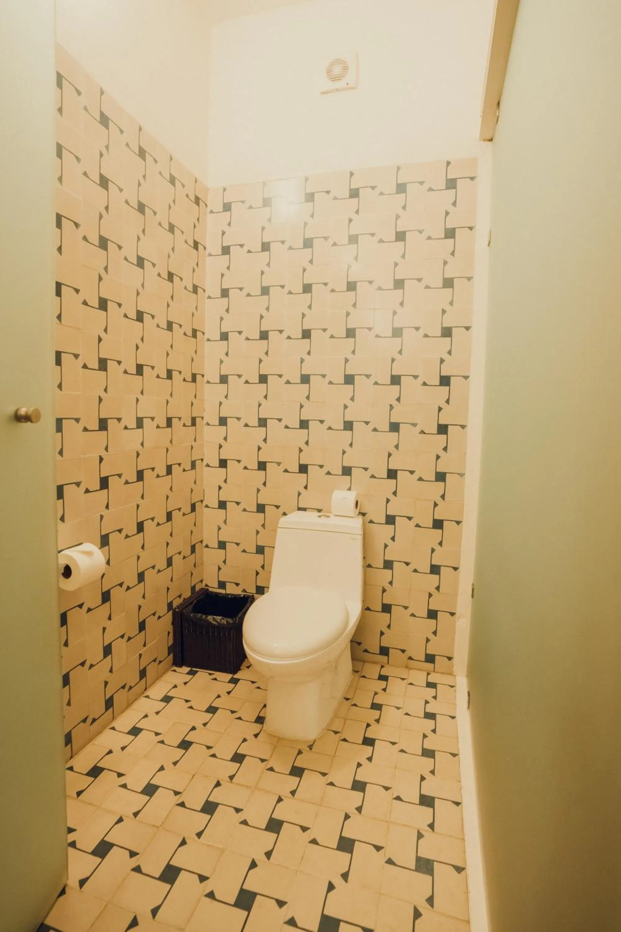 Toilet in Hotel Azul de Oaxaca