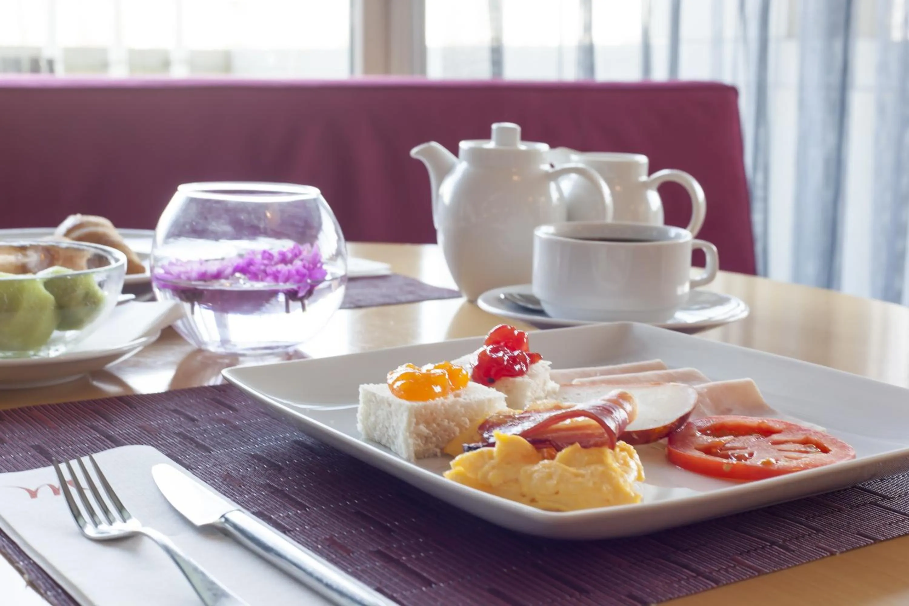 Restaurant/places to eat in Hotel Mercure Porto Gaia