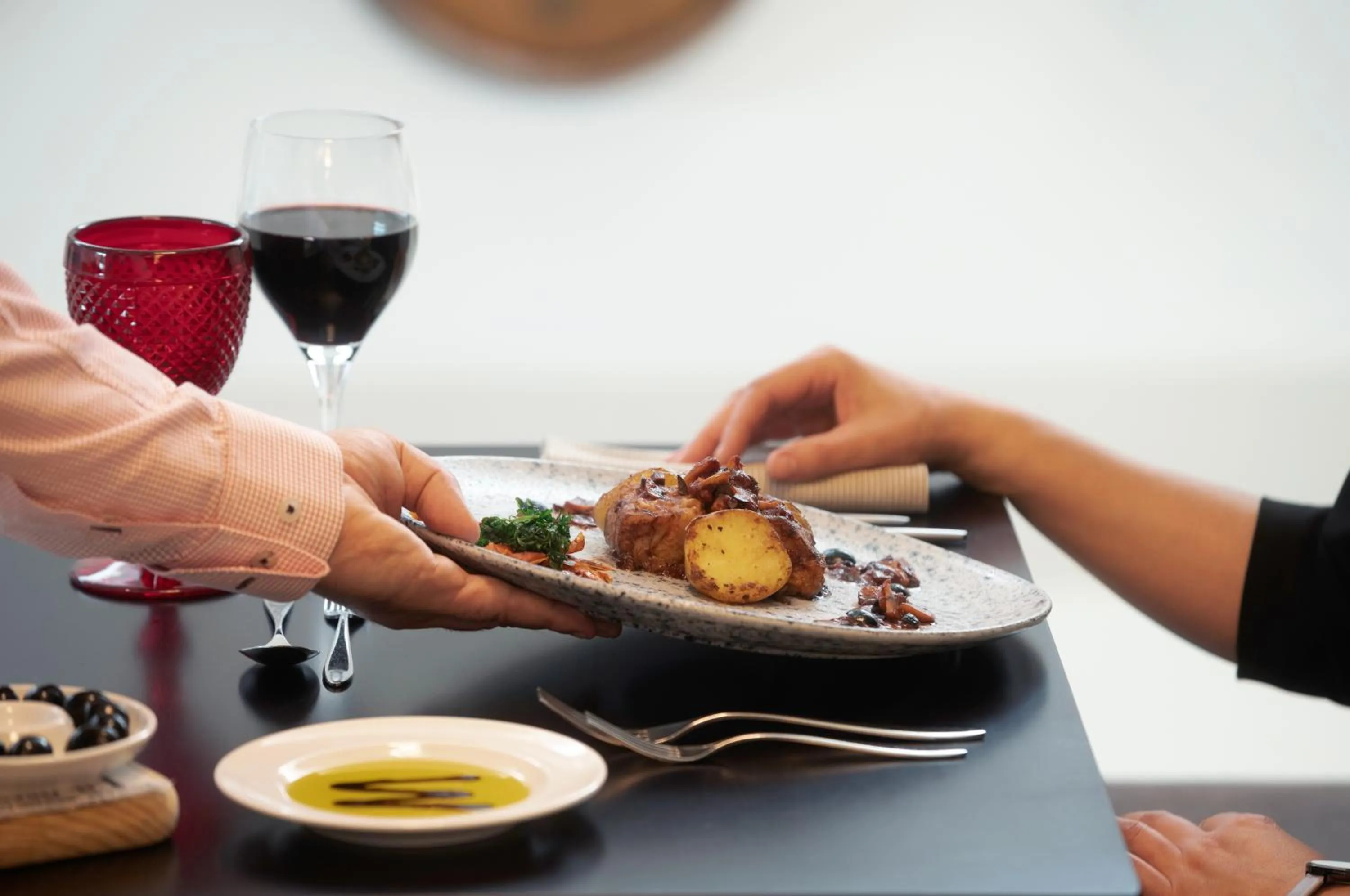 Restaurant/places to eat in Hotel Mercure Porto Gaia