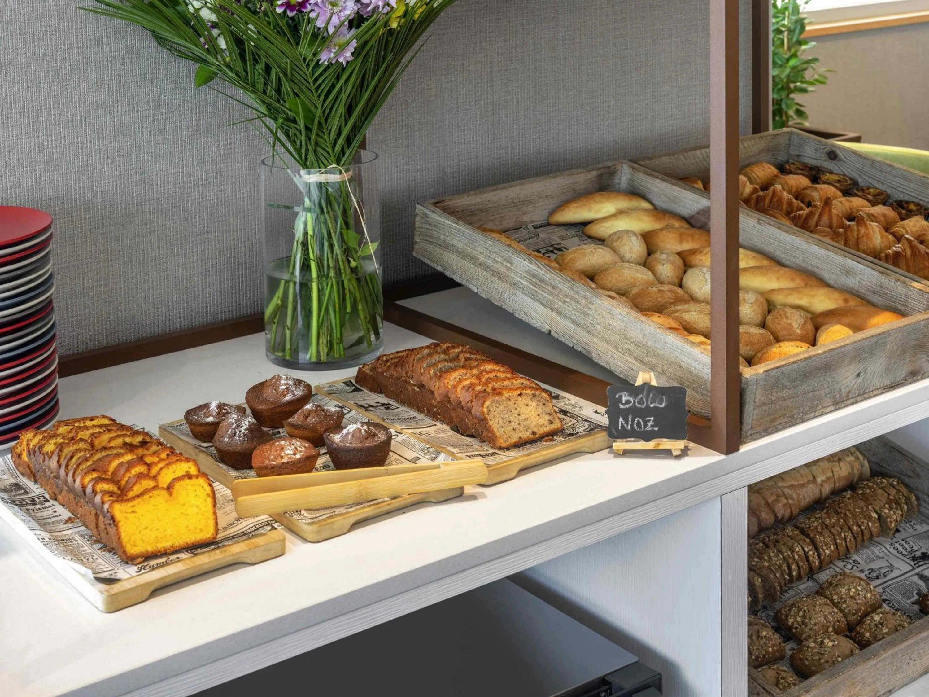 Breakfast in Hotel Mercure Porto Gaia