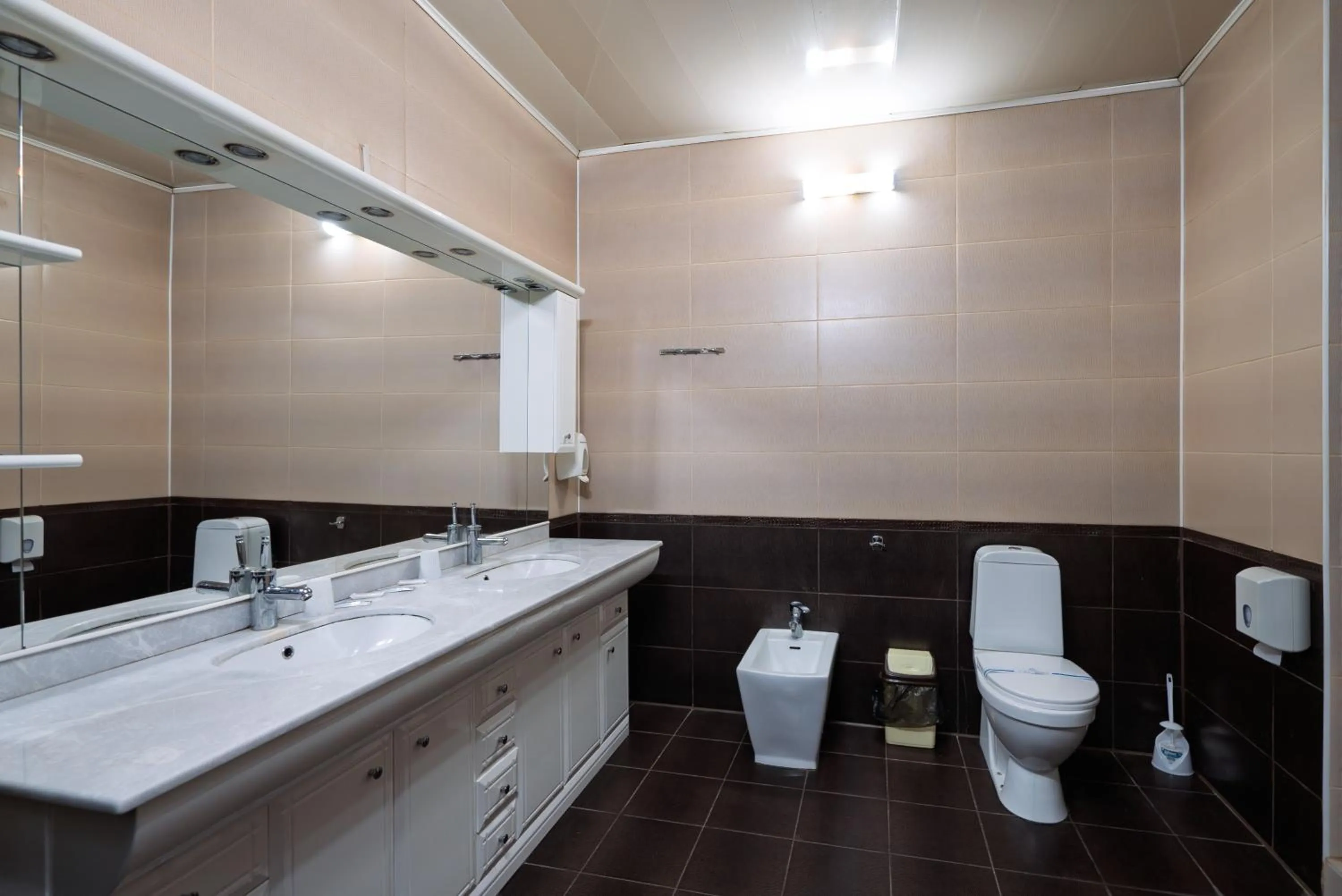 Shower in Hotel Verhovina