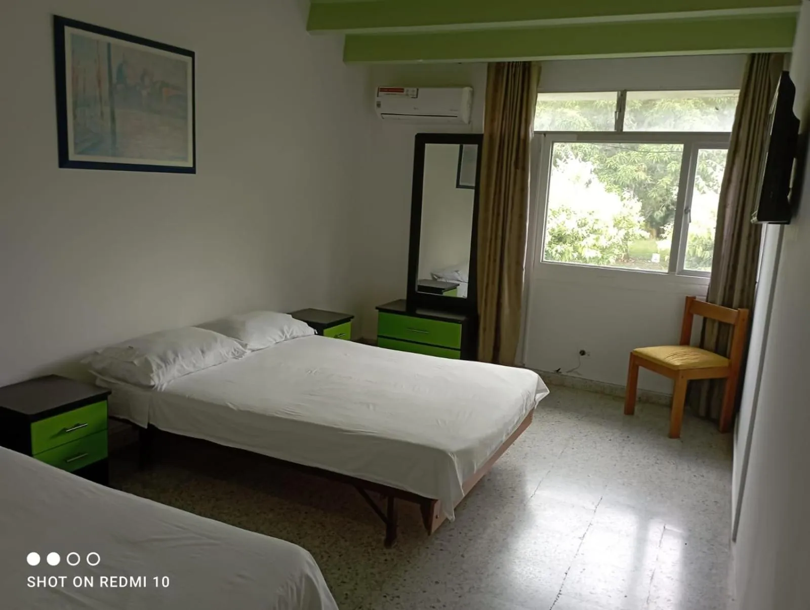 Property building, Bed in Hotel Albatros