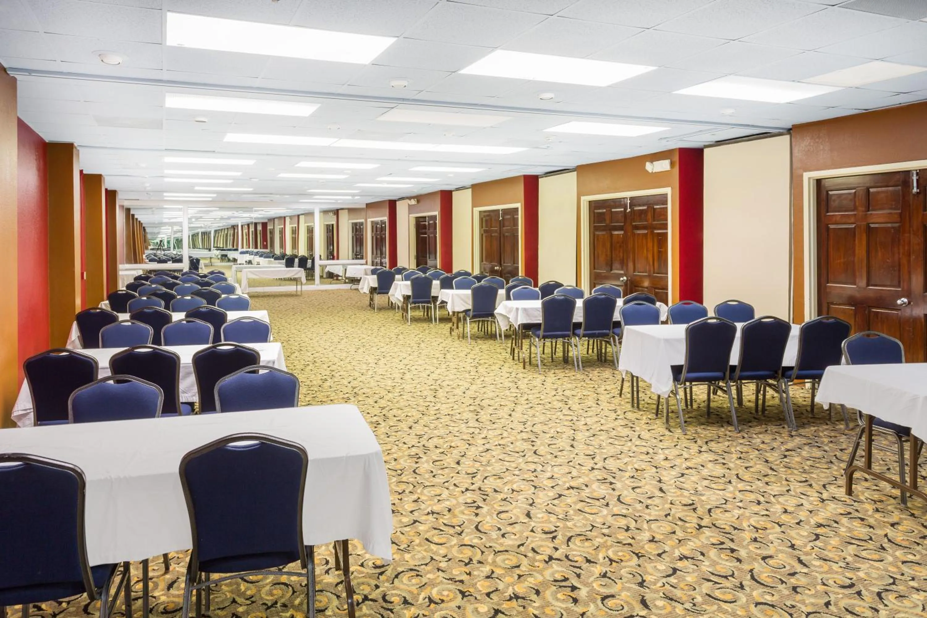 Banquet/Function facilities in Howard Johnson by Wyndham Williamsburg