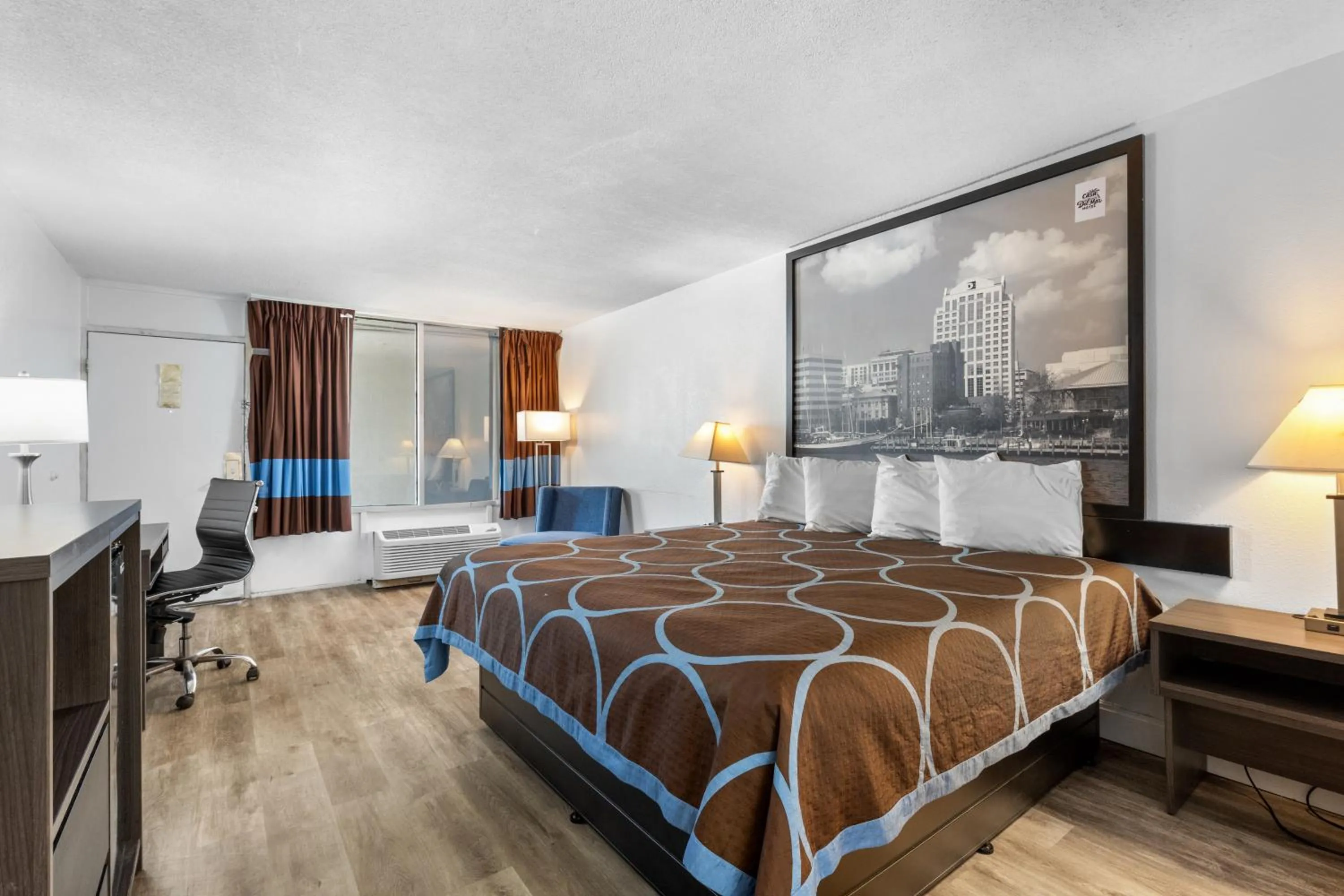 Bed in Casa Del Mar Hotel