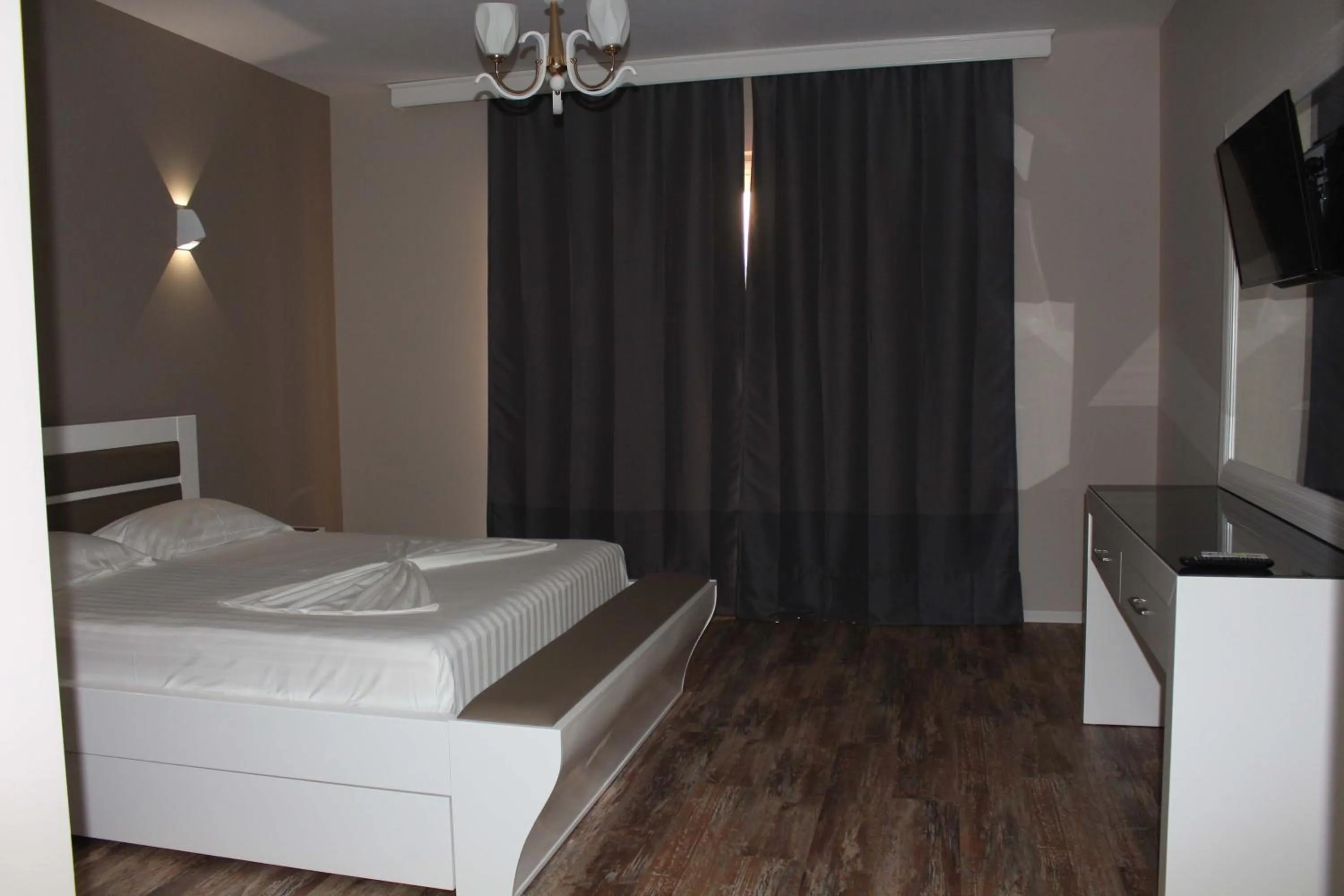 Bedroom, Bed in Palmanova Beach Mardok