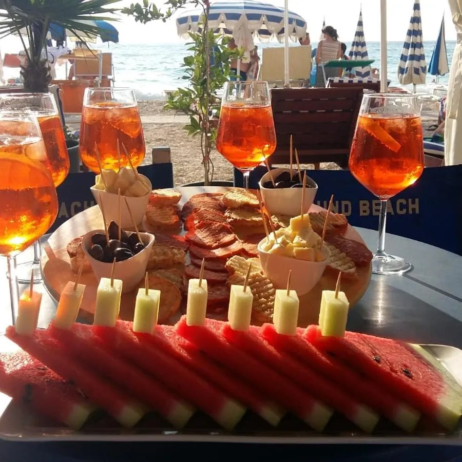 Food and drinks in Palmanova Beach Mardok