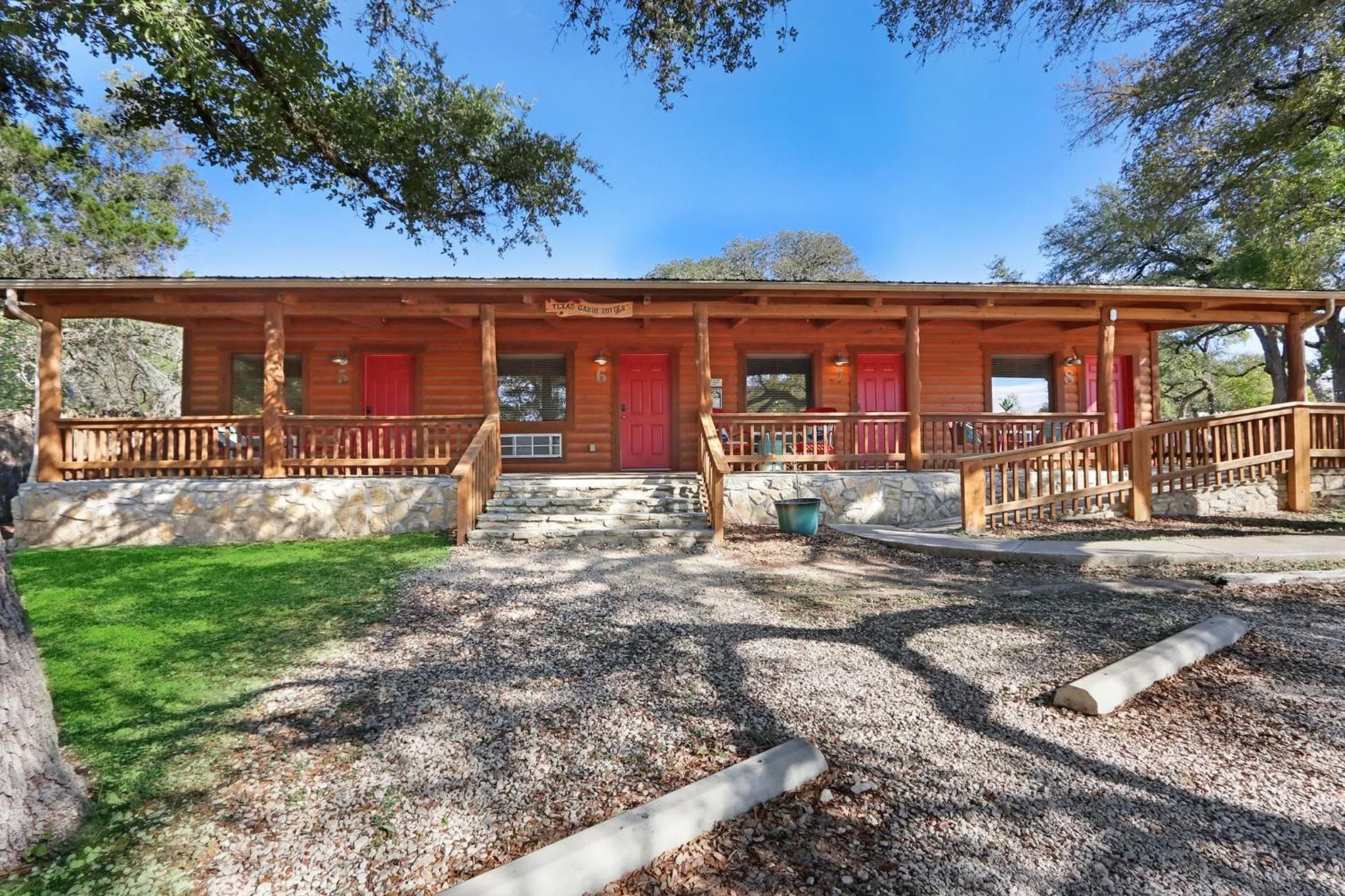 Wimberley Log Cabins Resort and Suites- Unit 7