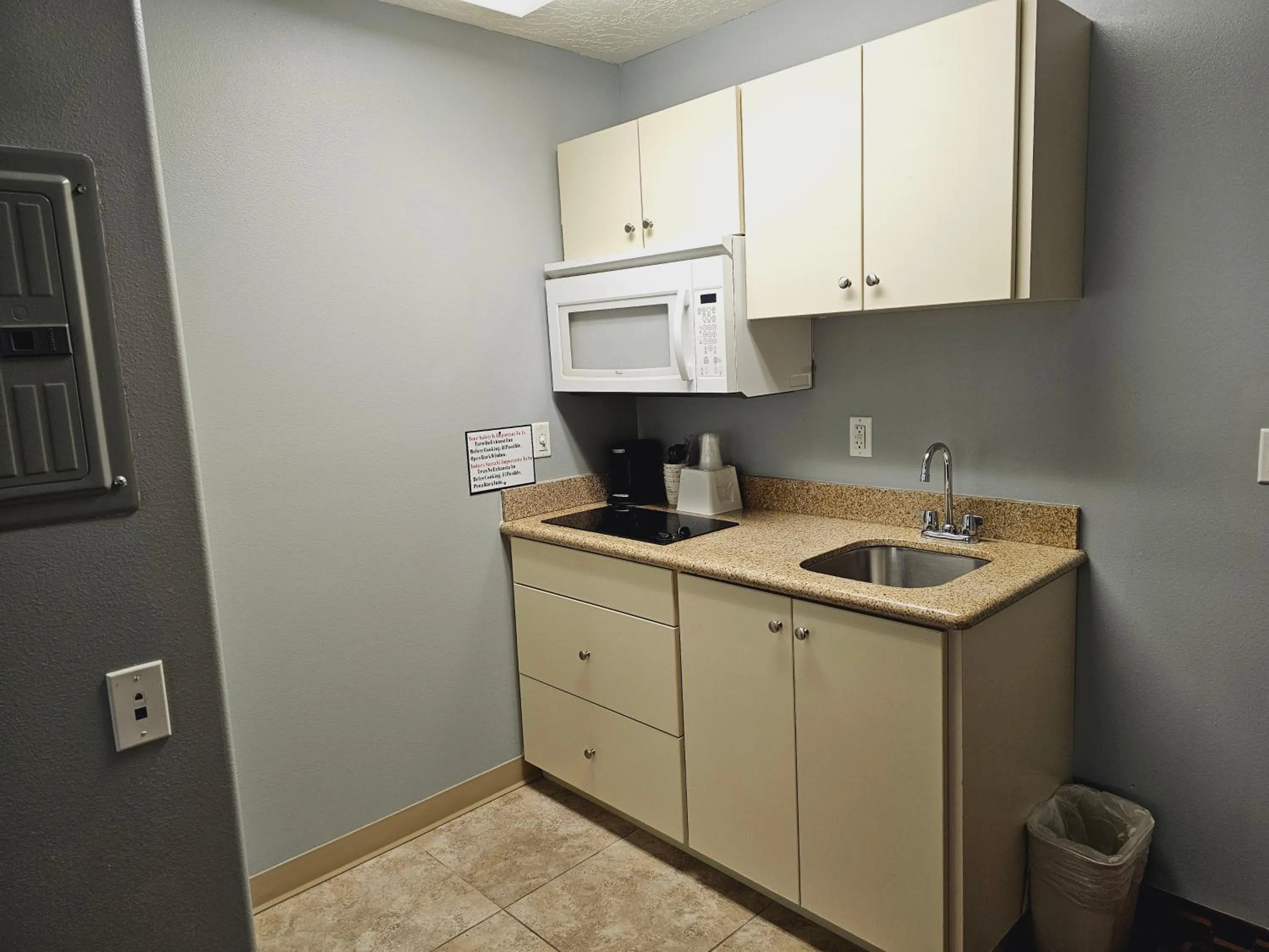 Executive Inn & Suites Extended Stay - Vernal