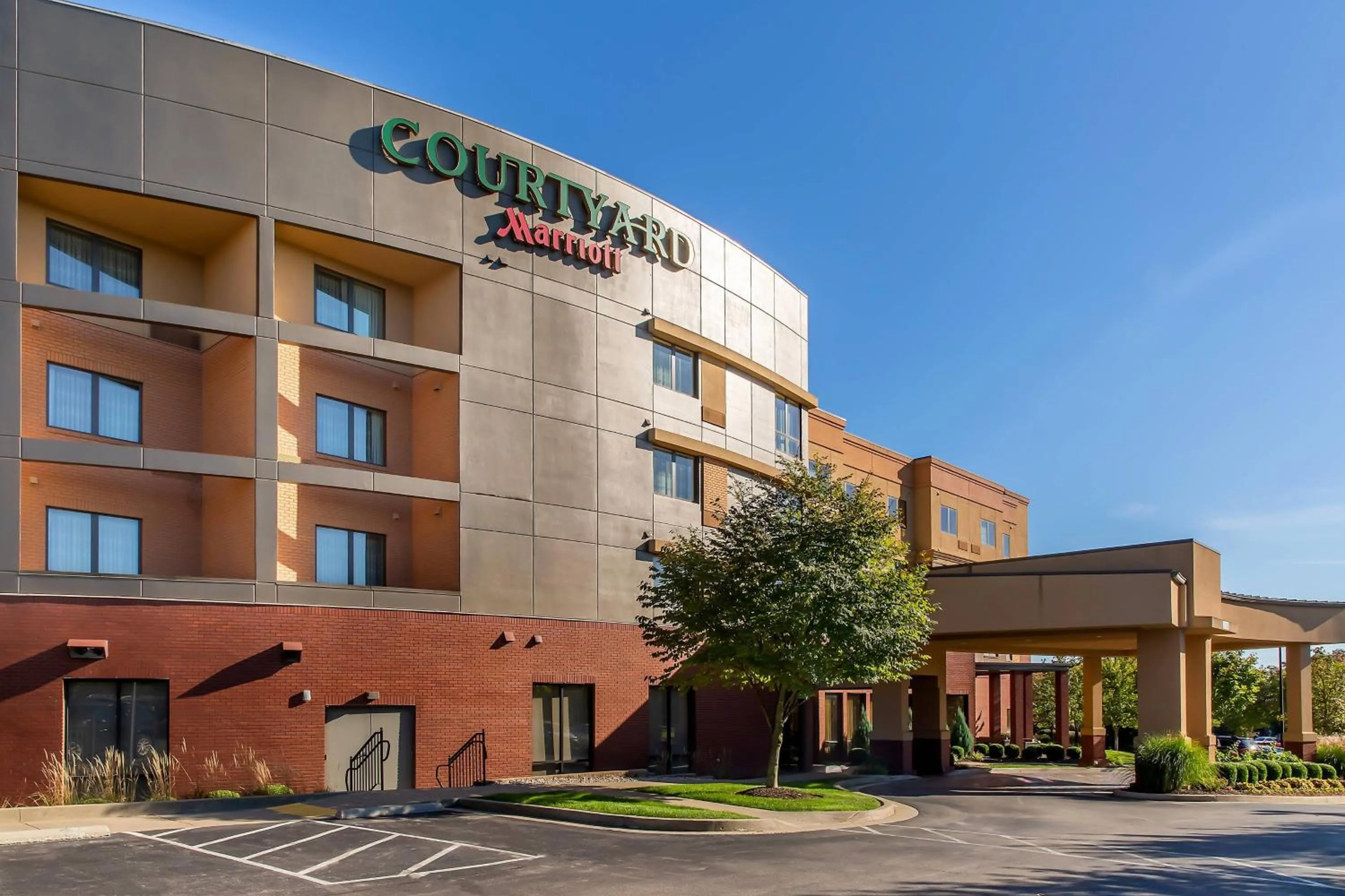 Property building in Courtyard by Marriott Lexington Keeneland/Airport