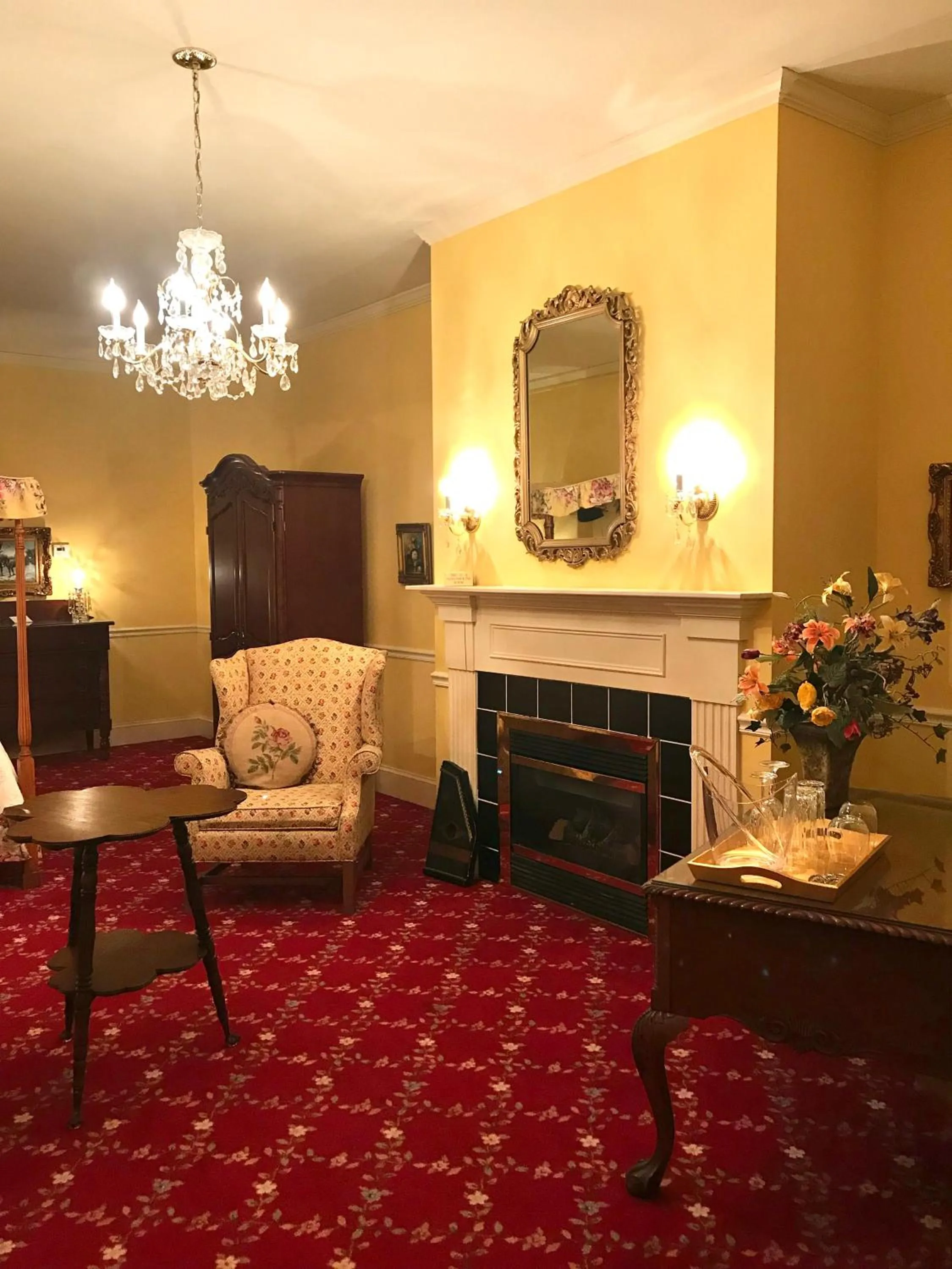 Decorative detail in 1896 House Country Inn - Barnside Inn