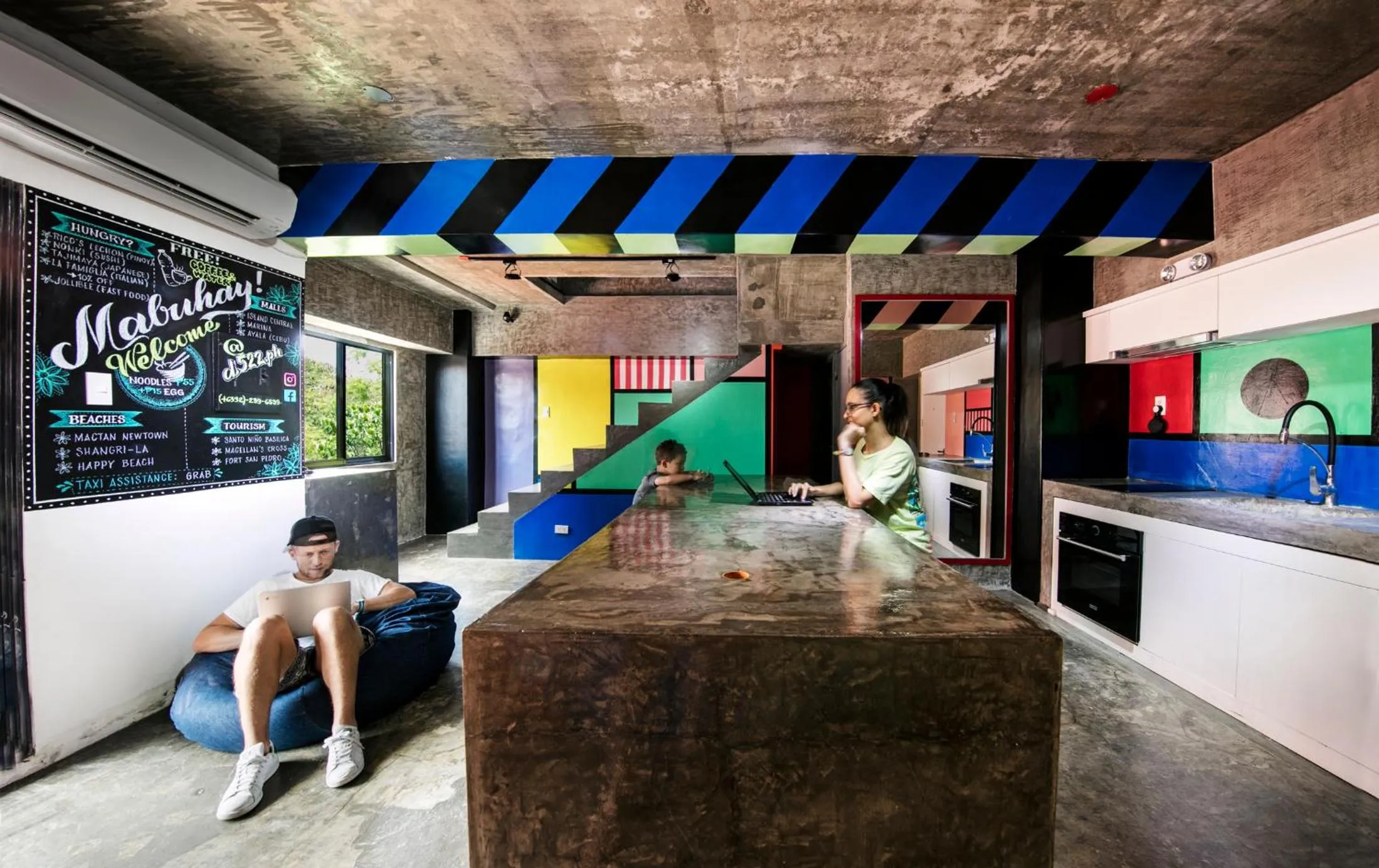 Communal lounge/ TV room in D522 Hostel at Kiener Hills - Near Cebu Airport