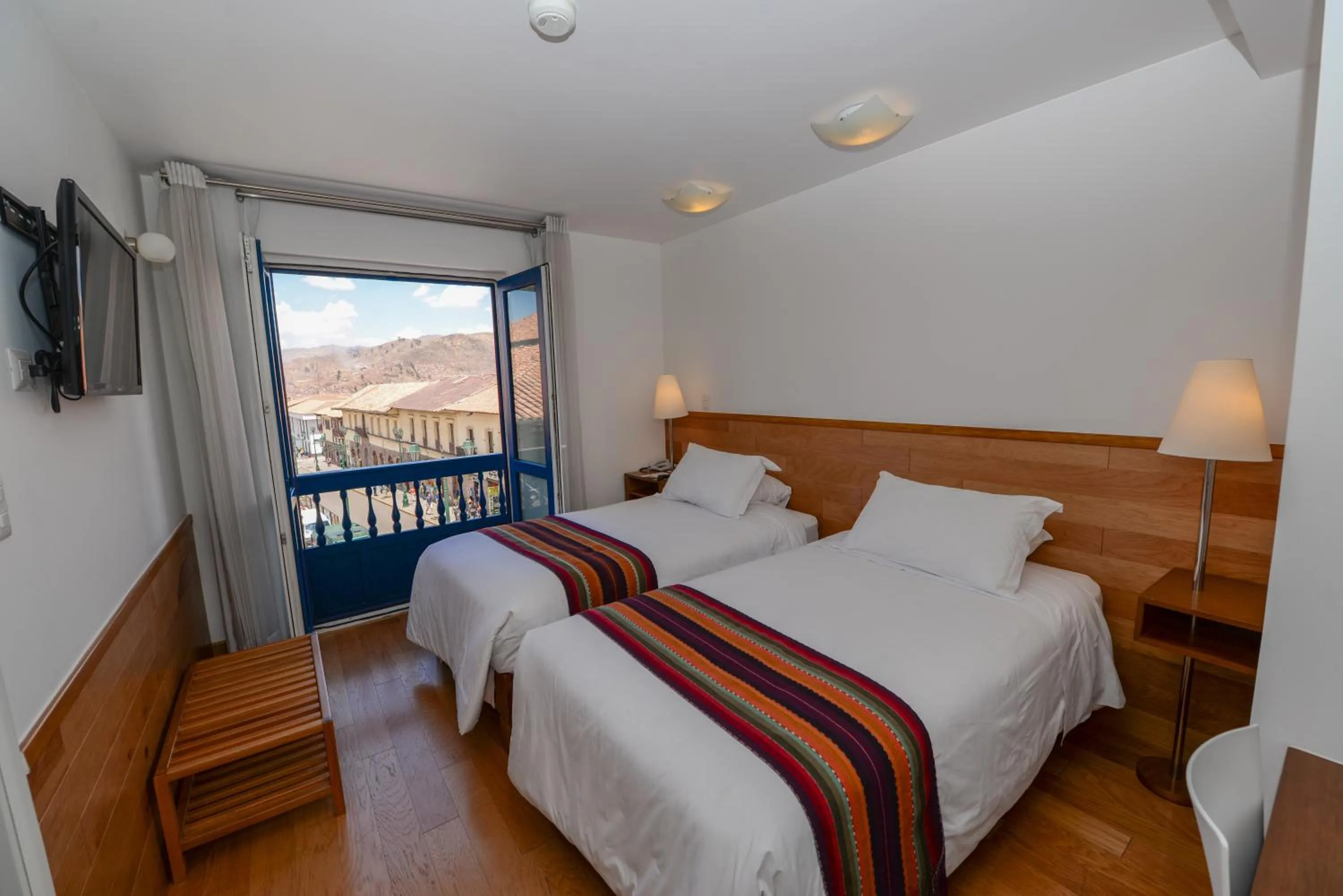 Photo of the whole room, Bed in Hotel Plaza de Armas Cusco