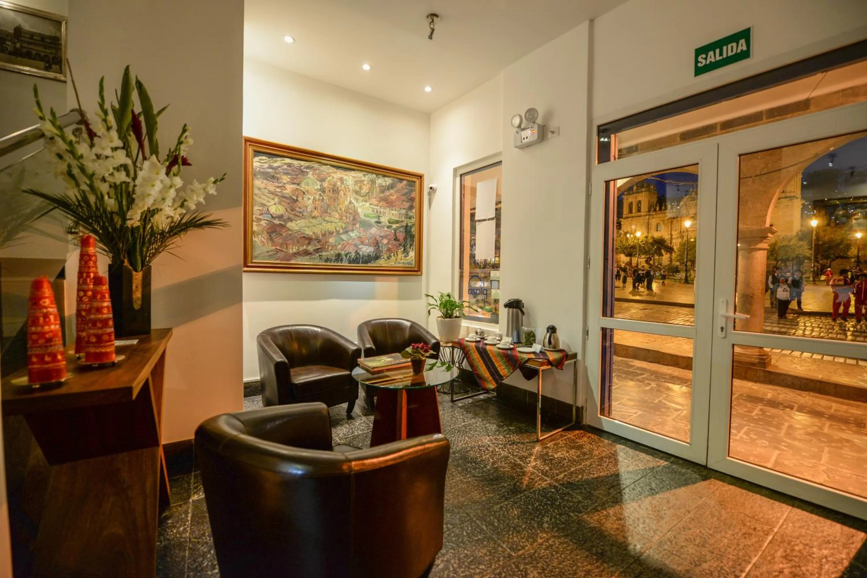 Communal lounge/ TV room in Hotel Plaza de Armas Cusco