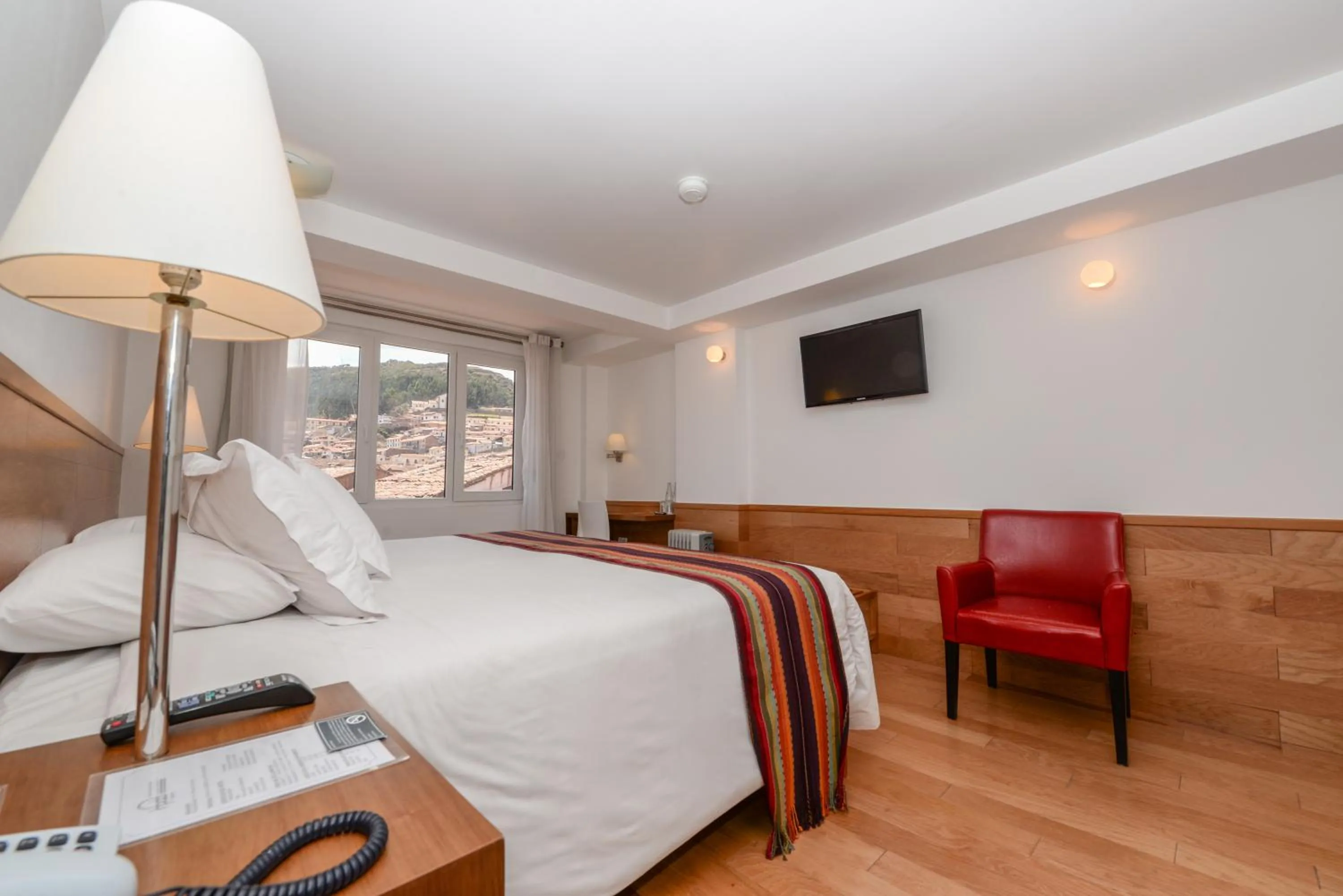 Photo of the whole room, Bed in Hotel Plaza de Armas Cusco