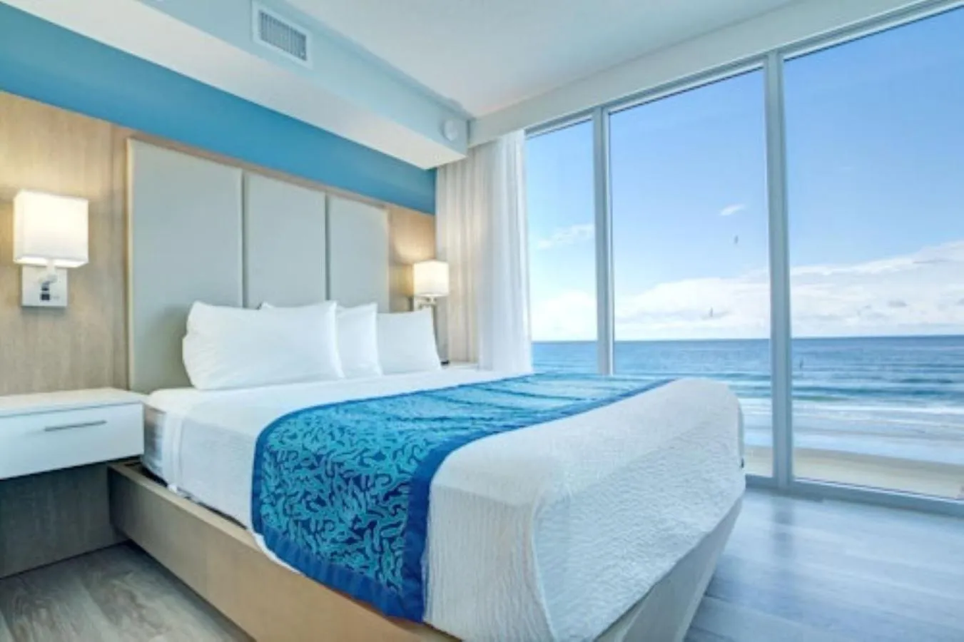 Bed in Grand Seas by Exploria Resorts