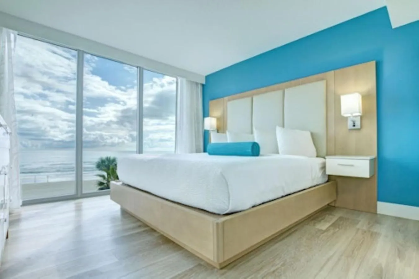 Bedroom, Bed in Grand Seas by Exploria Resorts
