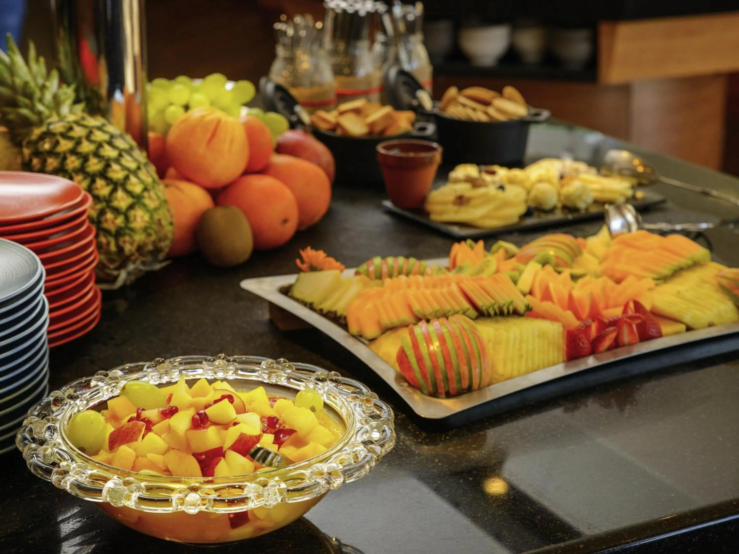 Restaurant/places to eat in Novotel Porto Gaia