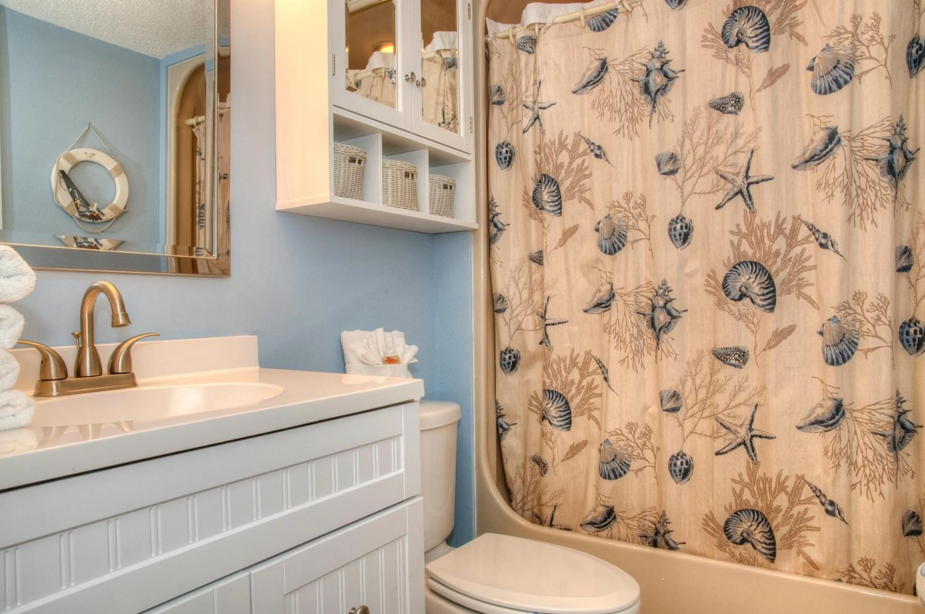 Shower in Ocean Forest Plaza by Palmetto Vacations