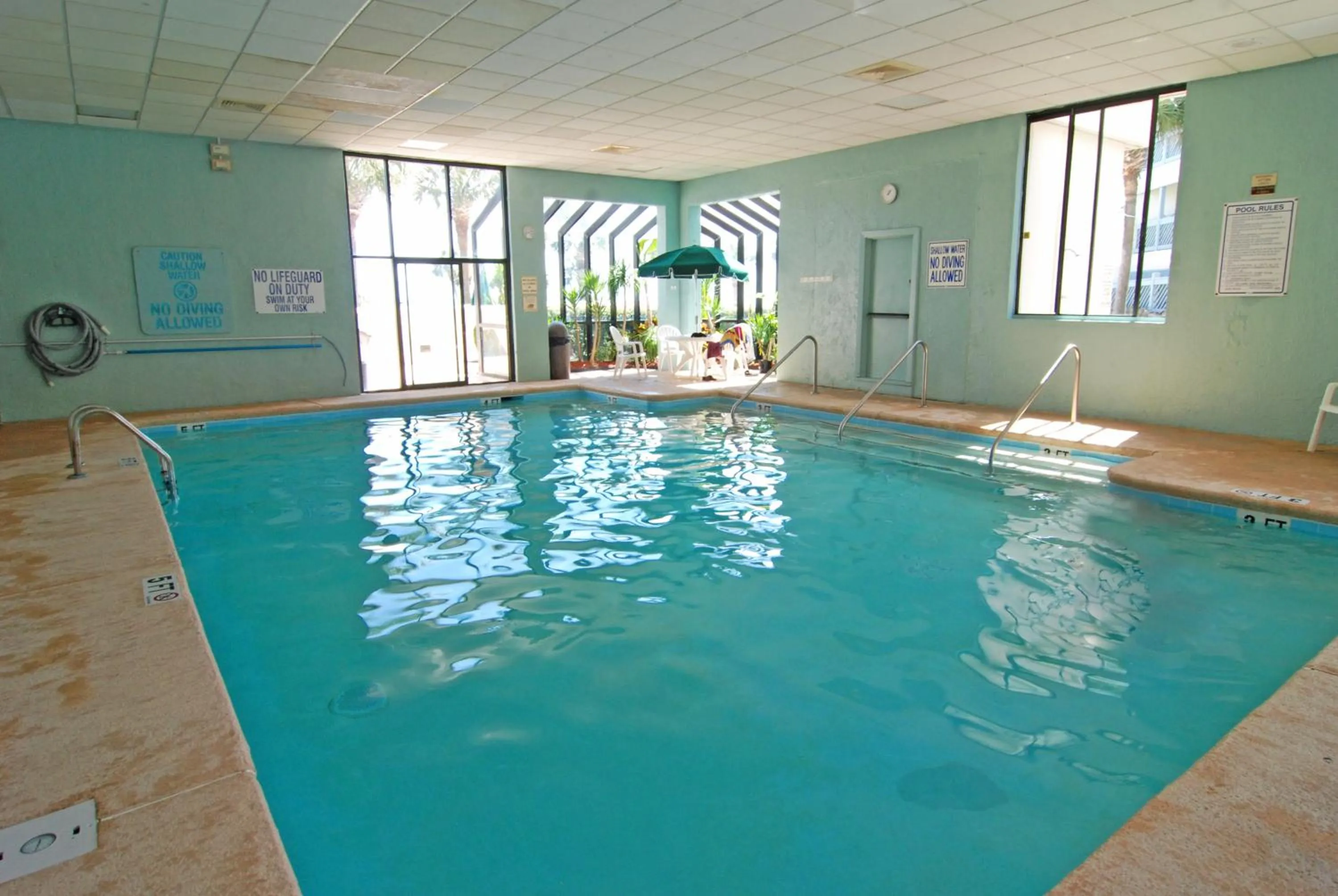 Swimming pool in Ocean Forest Plaza by Palmetto Vacations