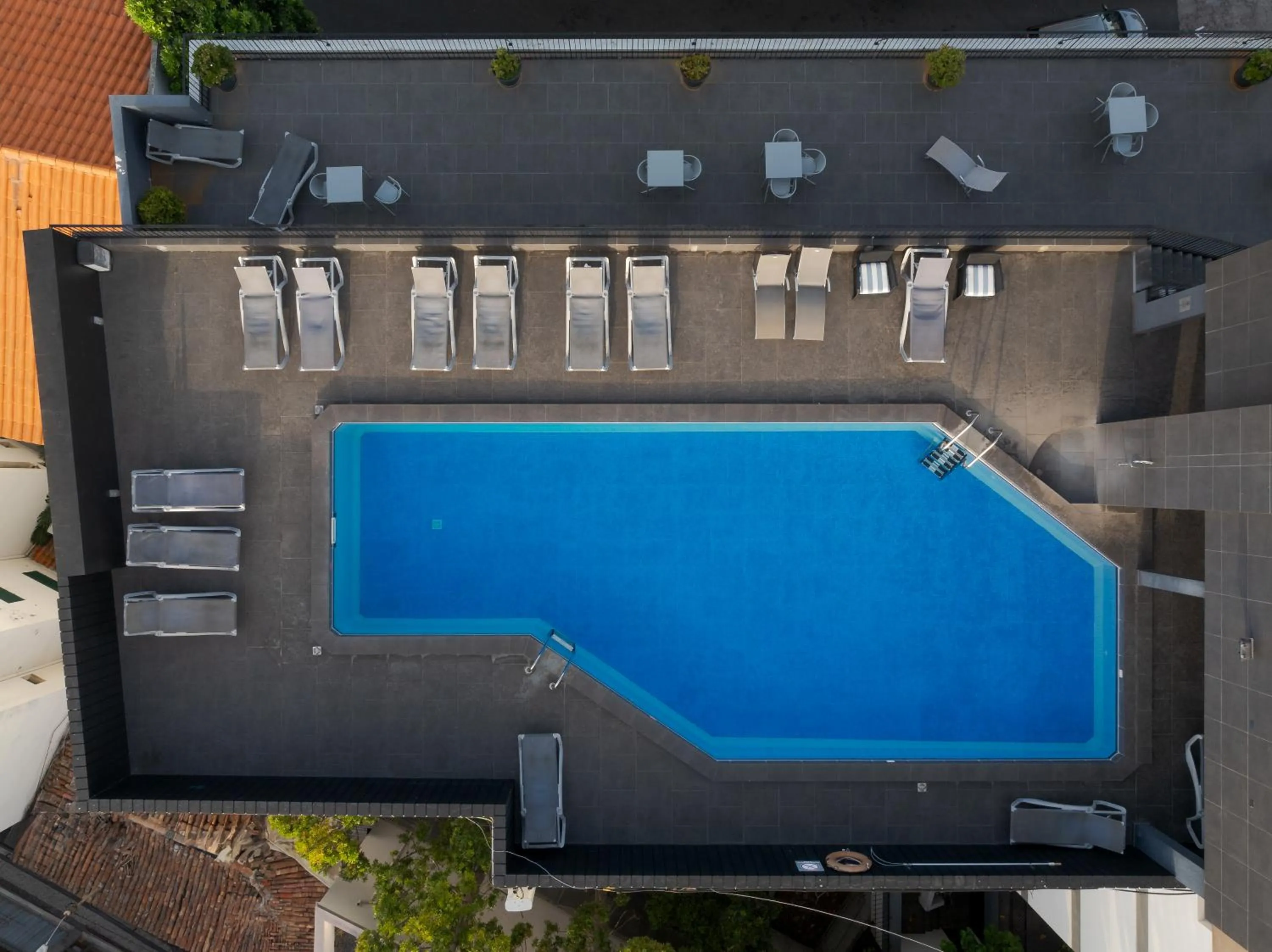 Swimming pool in Hotel do Carmo