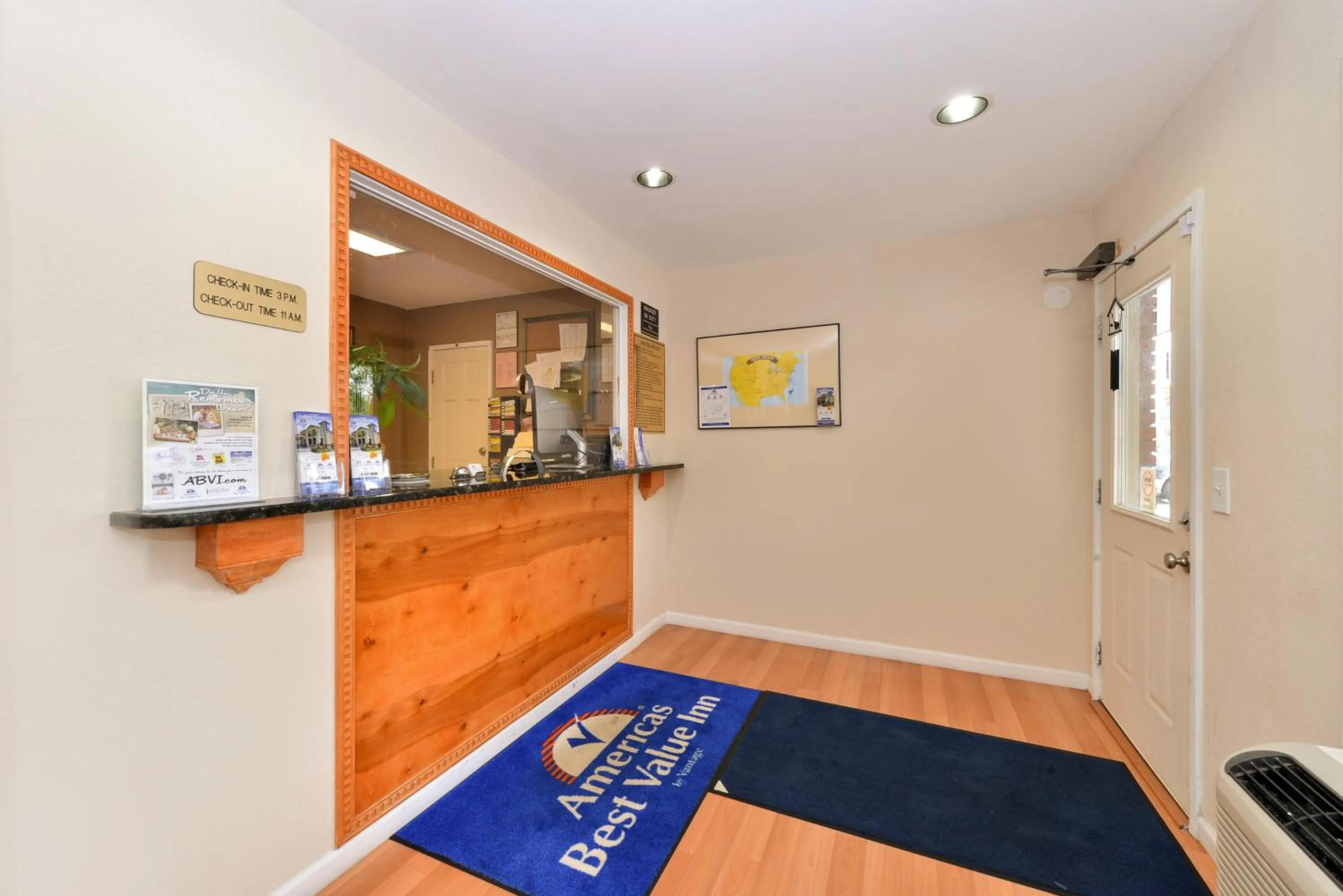 Lobby or reception in Americas Best Value Inn Near Downtown Nashville