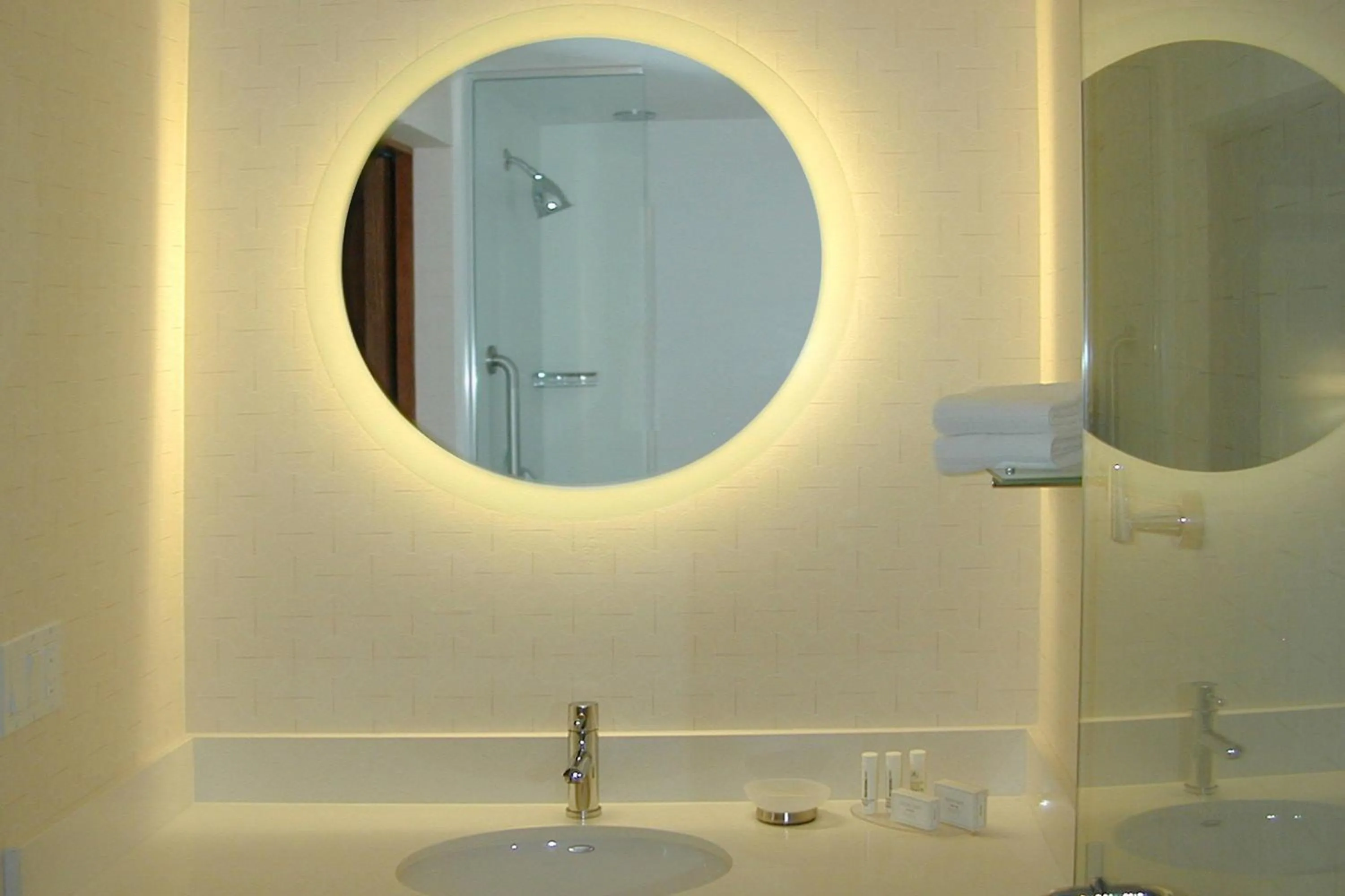 Bathroom in SpringHill Suites by Marriott Las Vegas North Speedway