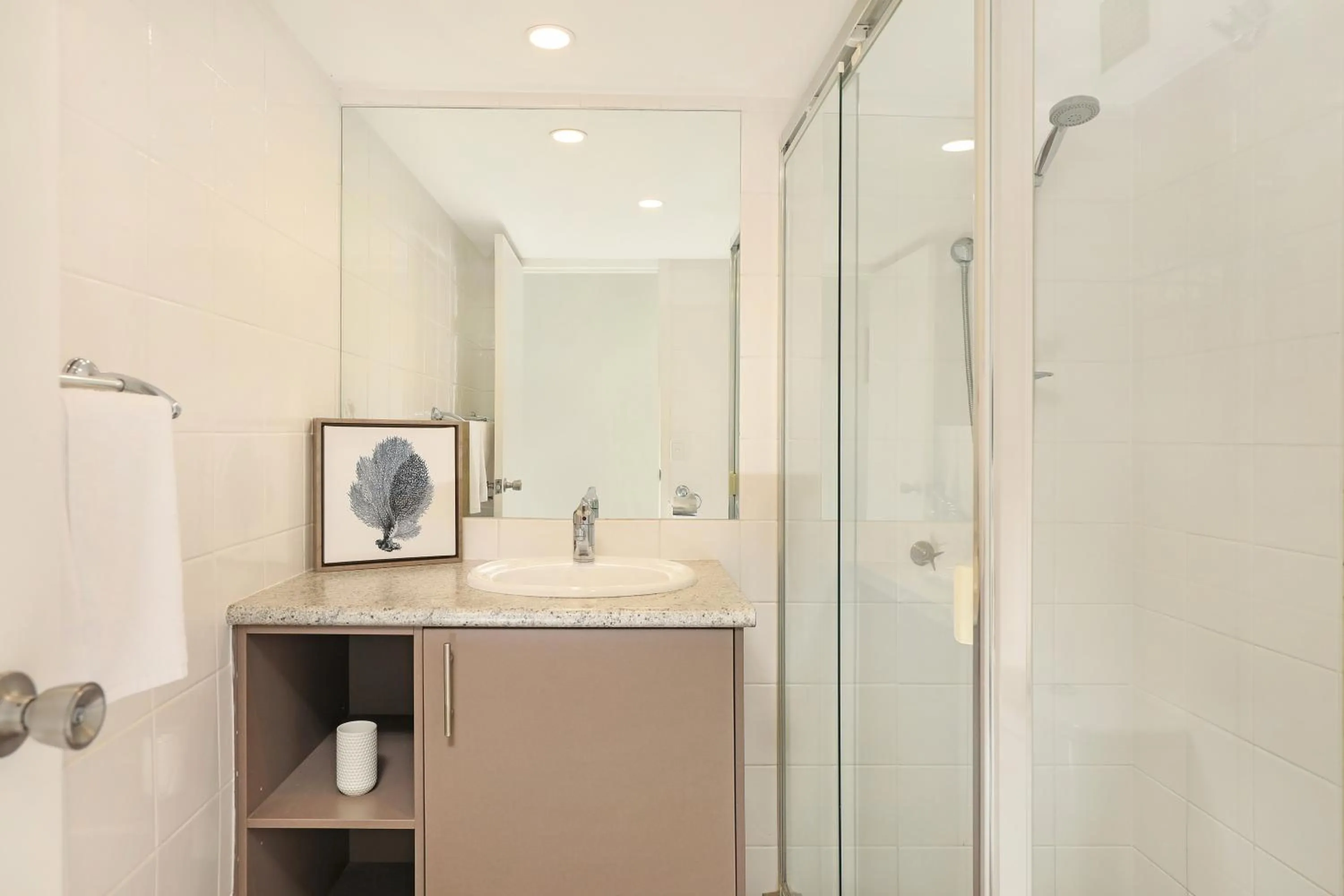 Bathroom in Spinnaker Quays