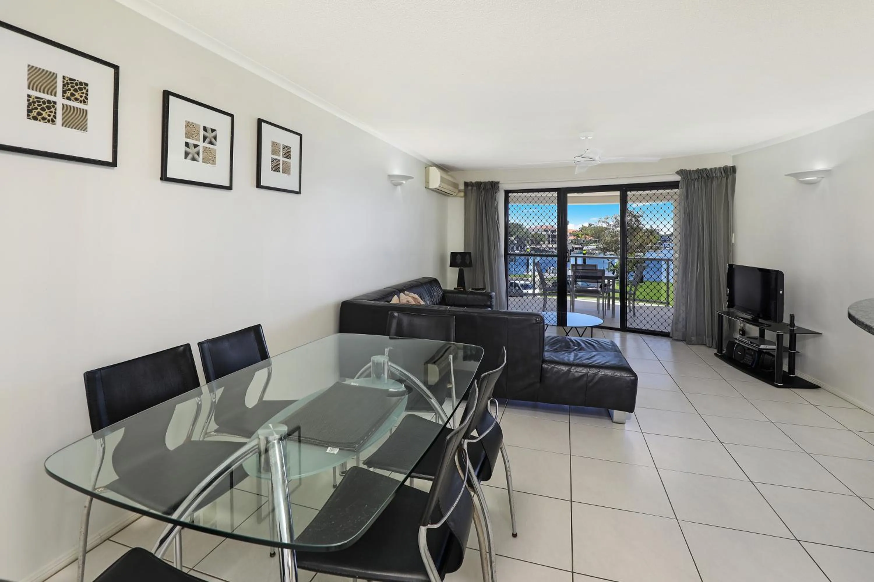 Living room in Spinnaker Quays