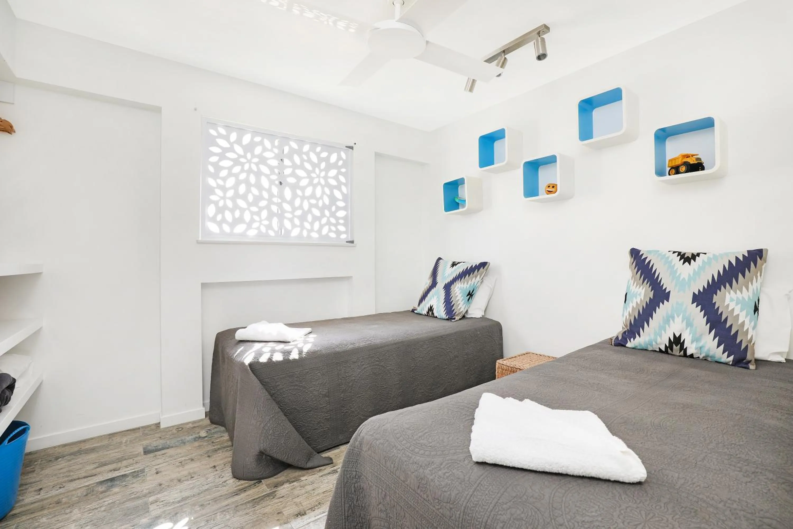 Shower, Bed in Spinnaker Quays